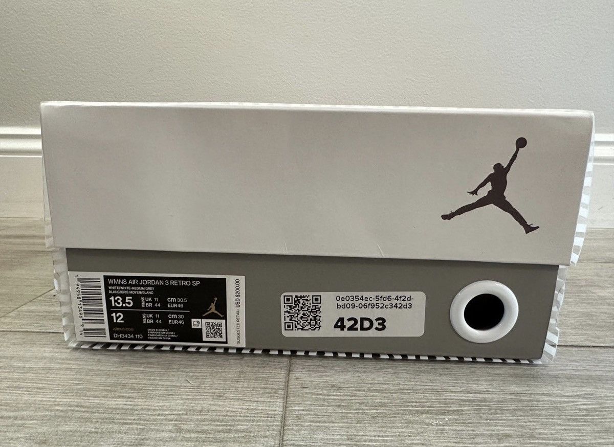 A Ma Maniere × Jordan Brand A Ma Maniere Air Jordan 3 White Grey Violet Ore W 13.5 M 12 Size US 12 / EU 45 - 12 Thumbnail