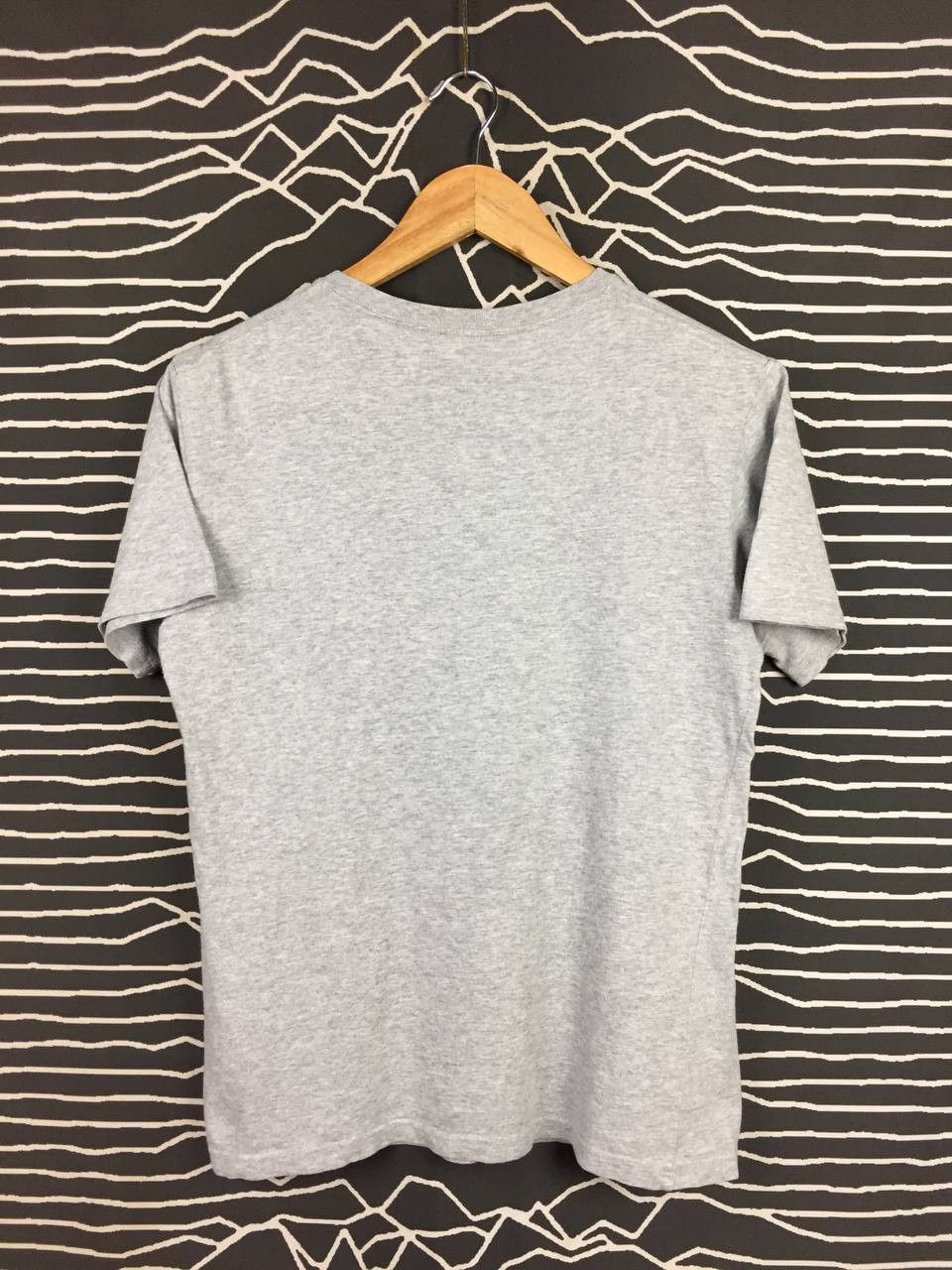Blue Blue Japan BLUE BLUE Japan x Fruit of the Loom V-Neck Pocket Tee Size US S / EU 44-46 / 1 - 6 Thumbnail