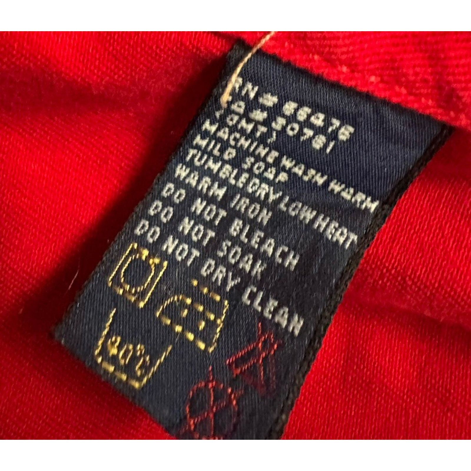 Tommy Hilfiger THF Mens Shirt L Red Vintage 90's Denim Collar Metal Buttons Size US L / EU 52-54 / 3 - 5 Thumbnail