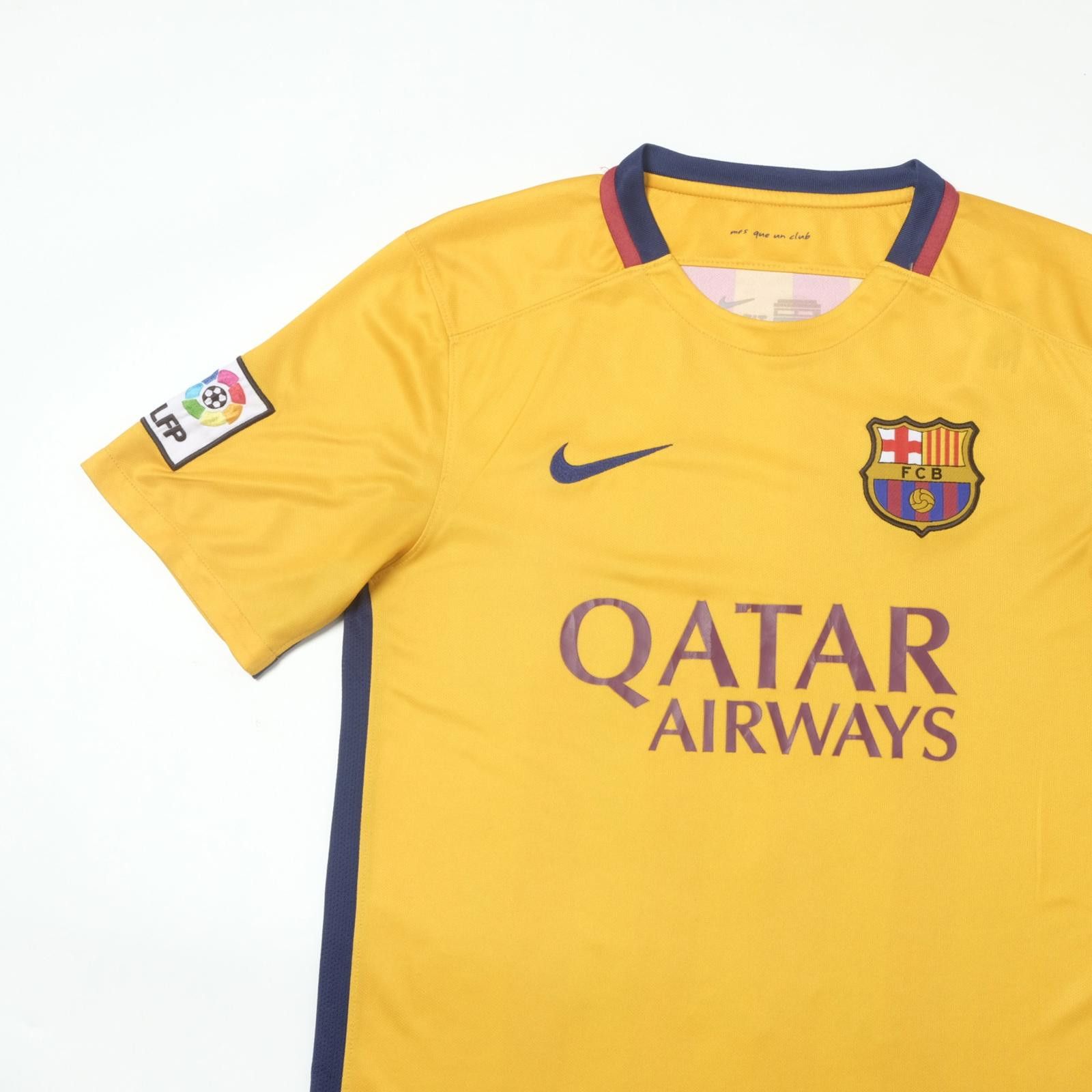 Nike 2015/16 Barcelona Away Shirt Messi Nike (S/M) Size US S / EU 44-46 / 1 - 3 Thumbnail