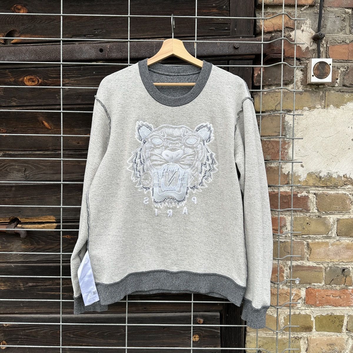 Kenzo Vintage Kenzo Sweatshirt Embroidered Tiger Crewneck Y2K L Size US L / EU 52-54 / 3 - 13 Thumbnail