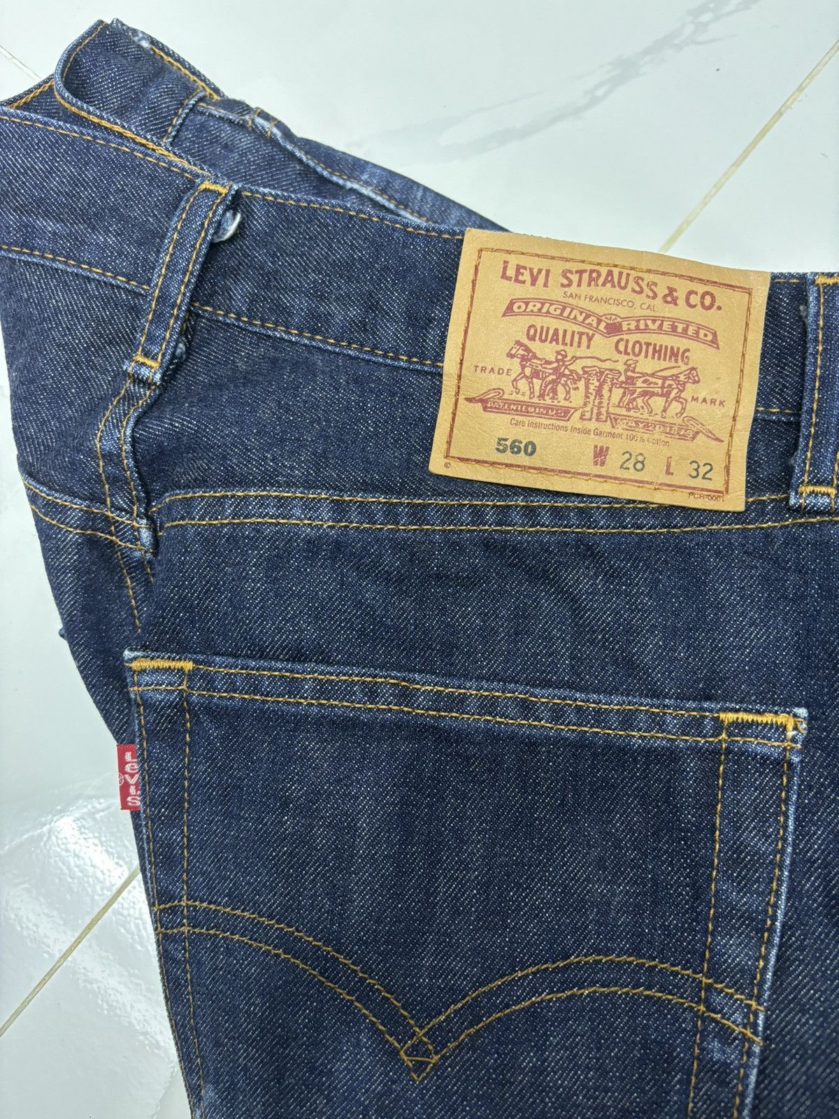 Levi's 🔥VINTAGE LEVIS 560 BLUE DENIM JEANS LOOSE Size US 28 / EU 44 - 10 Thumbnail