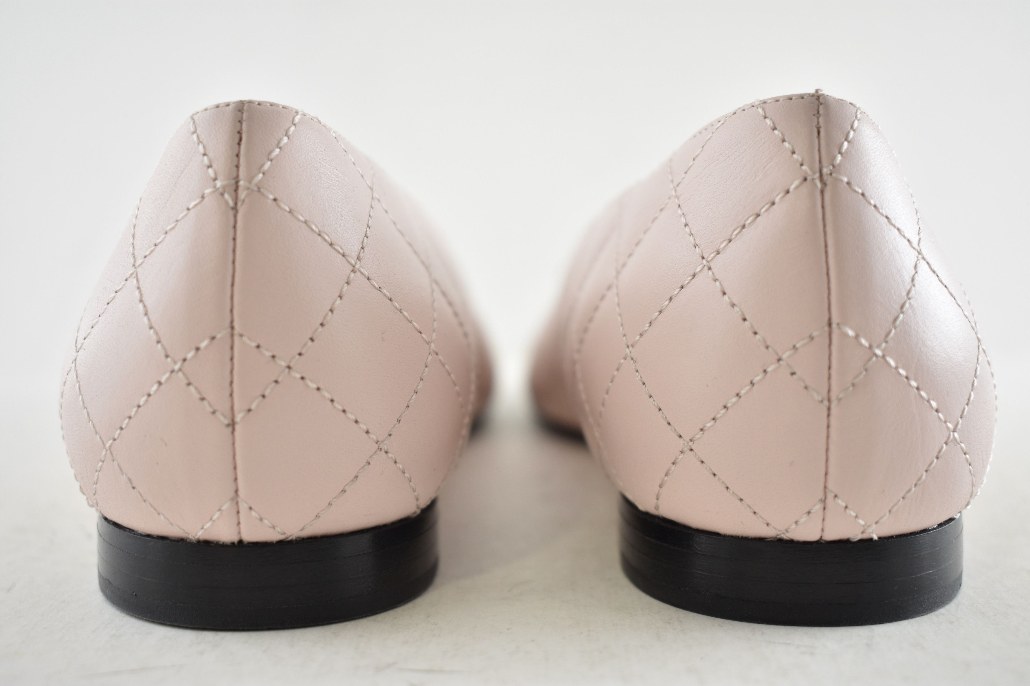 Chanel Chanel 24B Pink Black Turnlock Gold CC Logo Ballet Flat 38 Size US 8 / IT 38 - 14 Thumbnail