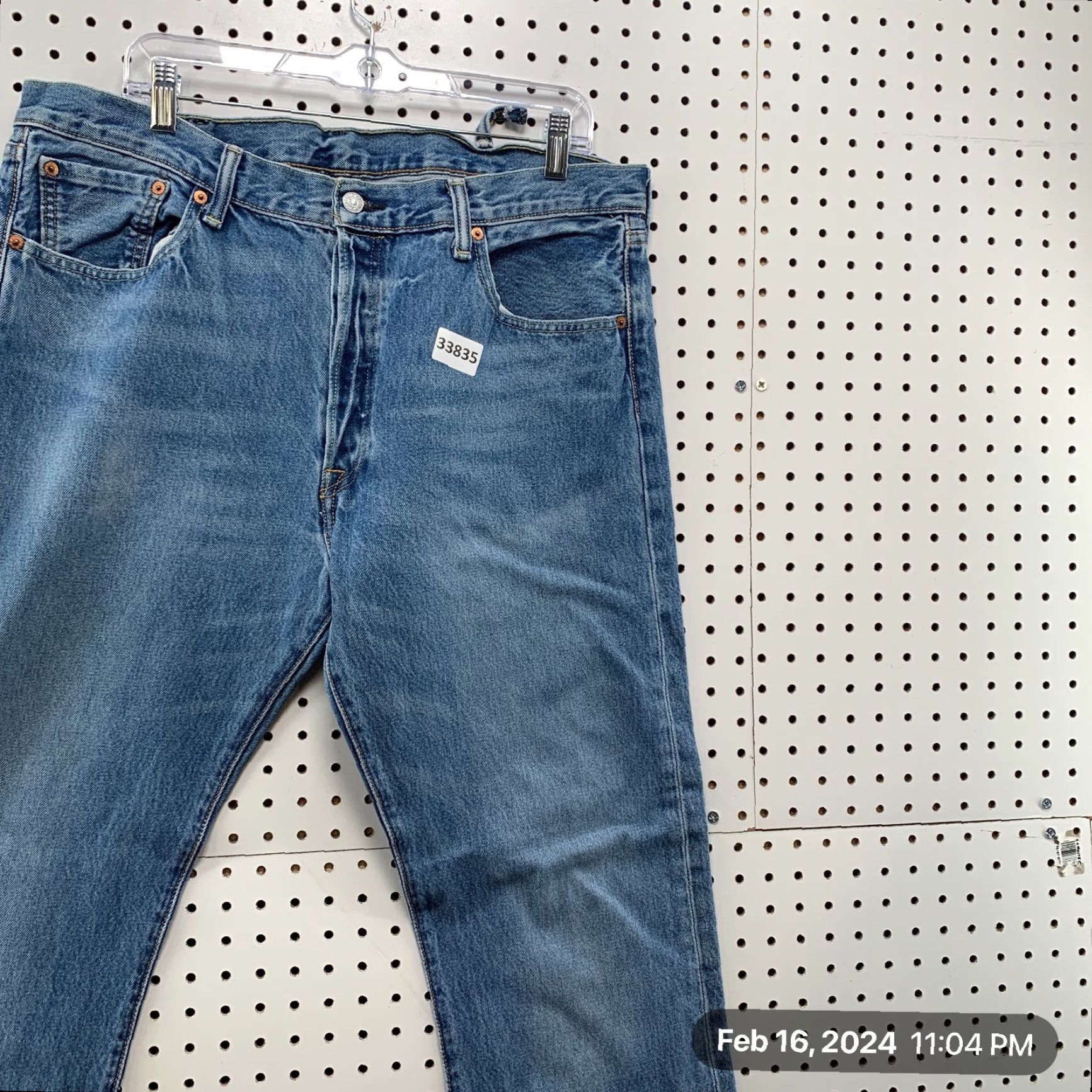 Levi's VINTAGE Levi's 501 Blue Denim Jeans Mens Size 36x31 Light Washed Button Fly FITS 501 Series Straight 36 Jeans Mens Blue 90s Size US 36 / EU 52 - 4 Thumbnail