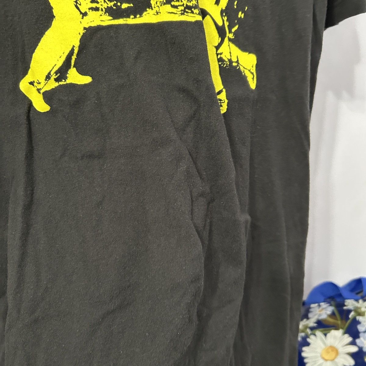 Nirvana Nirvana Black and Yellow Graphic Band Tee Size XL - "Darryl" Size US XL / EU 56 / 4 - 9 Thumbnail