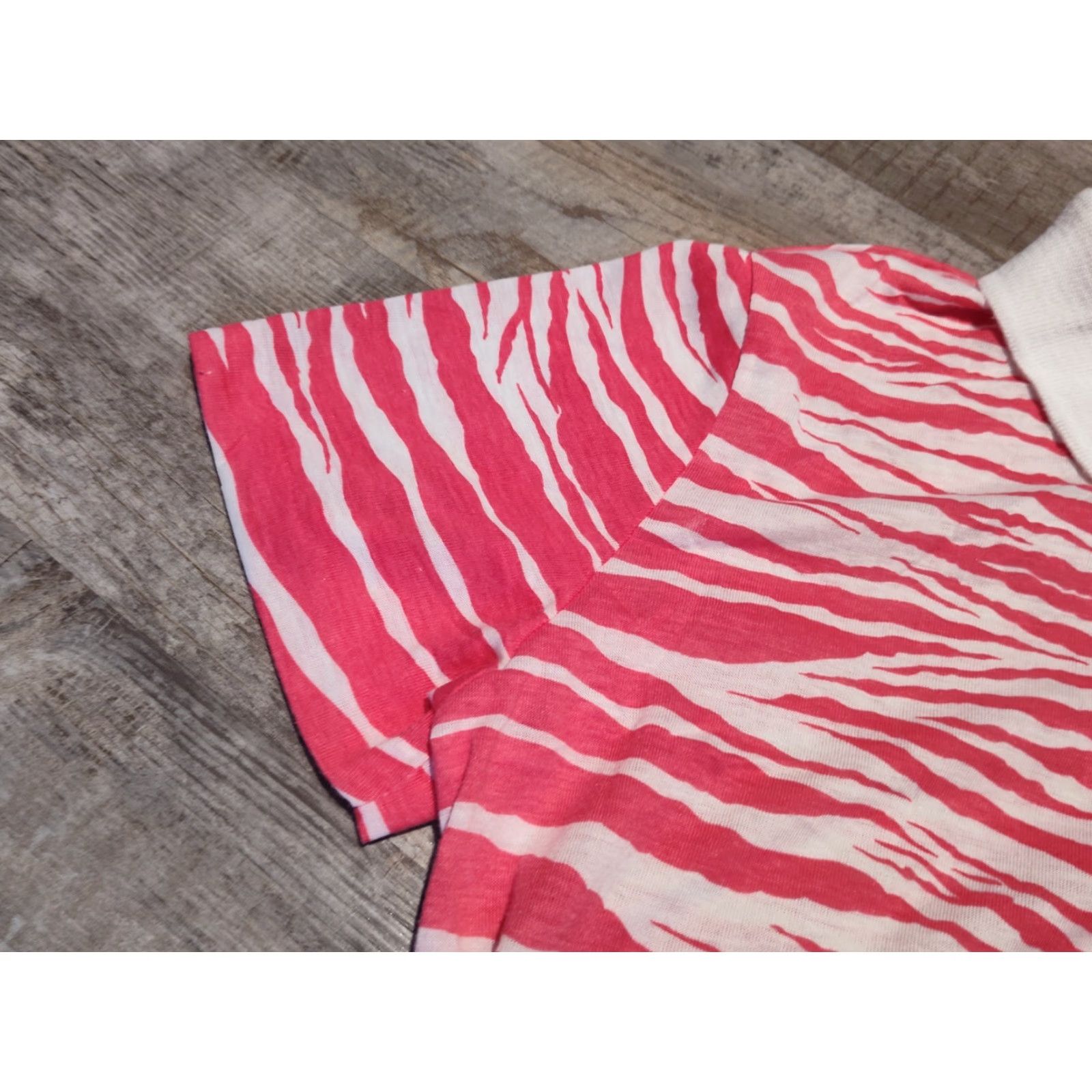 Vintage Kendon Vintage 70s 80s Women's Zebra Striped Polo Shirt Pink L Made USA Golf Tennis Casual Mod GoGo Look Lightweight Size L / US 10 / IT 46 - 4 Thumbnail