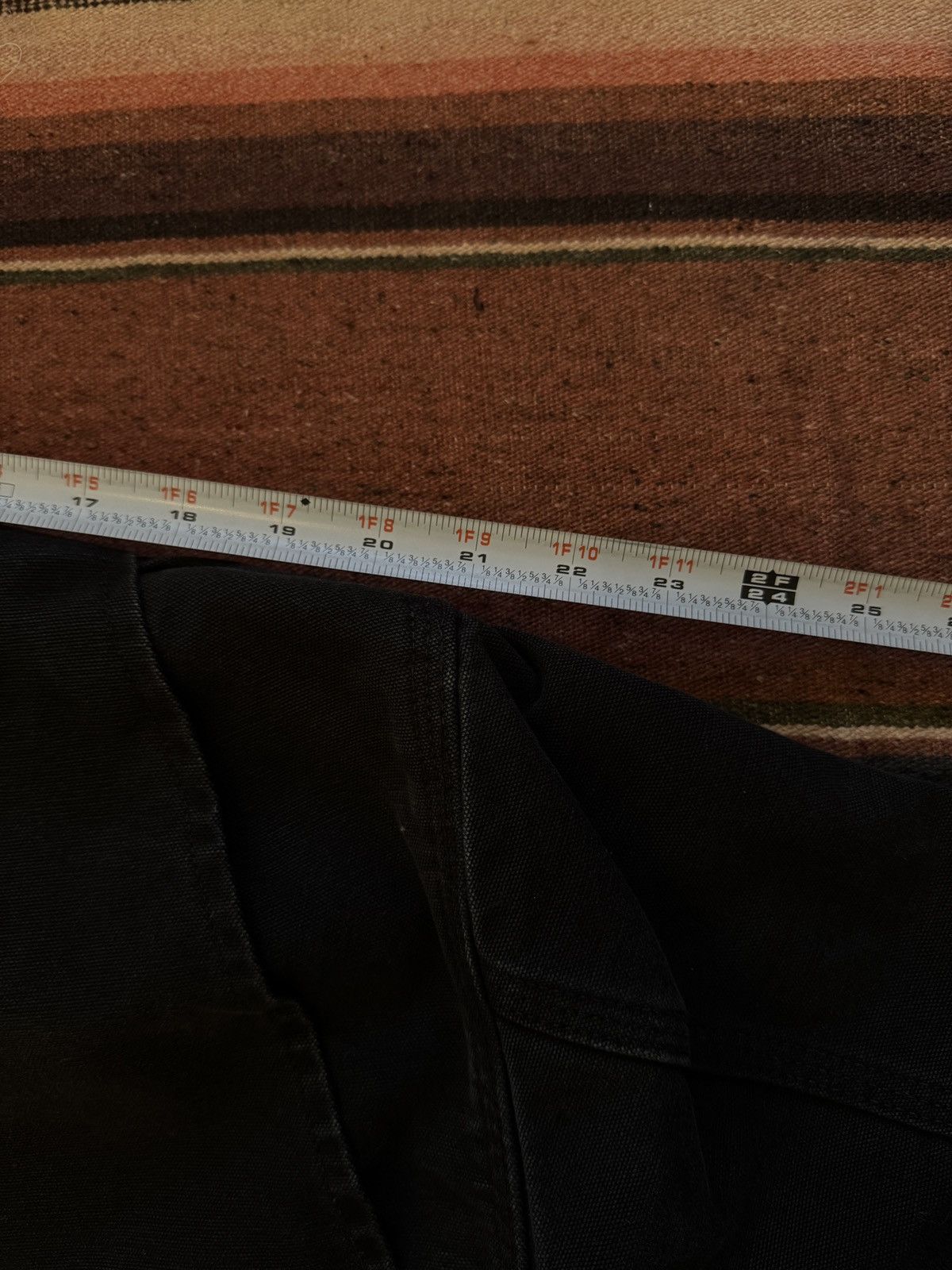 Carhartt × Vintage 2012 J001 Black Detroit Carhartt Work Jacket Size US L / EU 52-54 / 3 - 13 Thumbnail