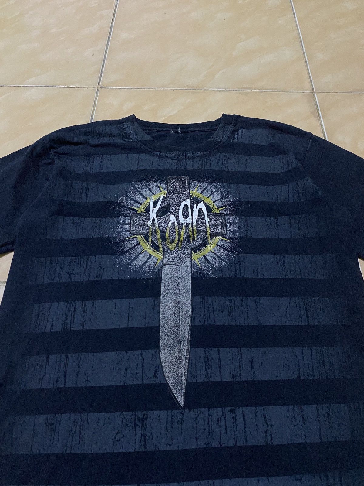 Band Tees × Vintage Korn cross knife rare print band tee Size US S / EU 44-46 / 1 - 2 Thumbnail