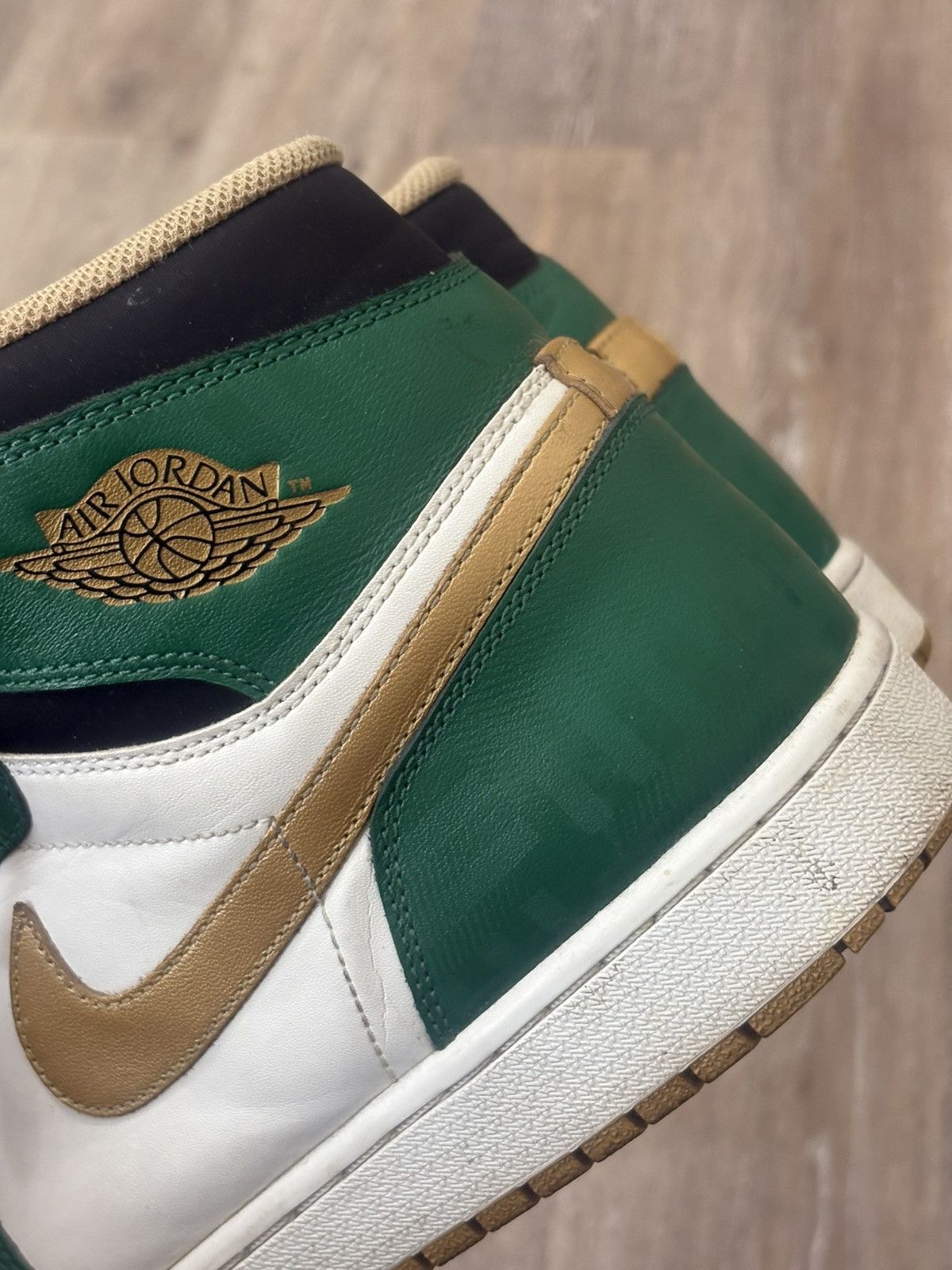 Jordan Brand Celtic jordan 1s Size US 13 / EU 46 - 9 Thumbnail