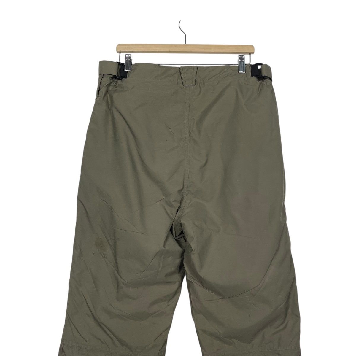 DAIWA Daiwa Fishing Gear Rain Pants Size US 34 / EU 50 - 14 Thumbnail