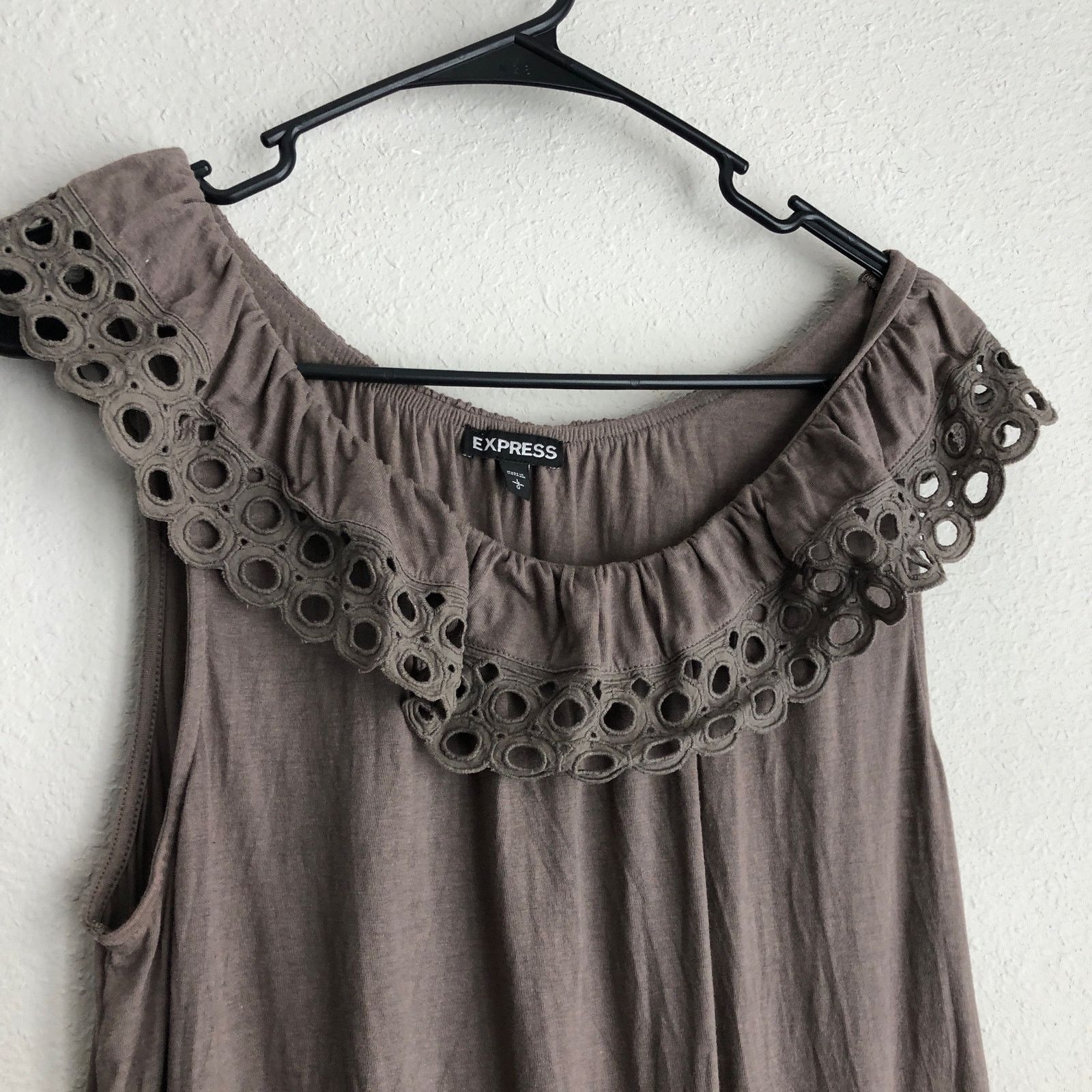 Express Gray eyelet trim tunic dress with drawstring by Express Size L / US 10 / IT 46 - 3 Thumbnail