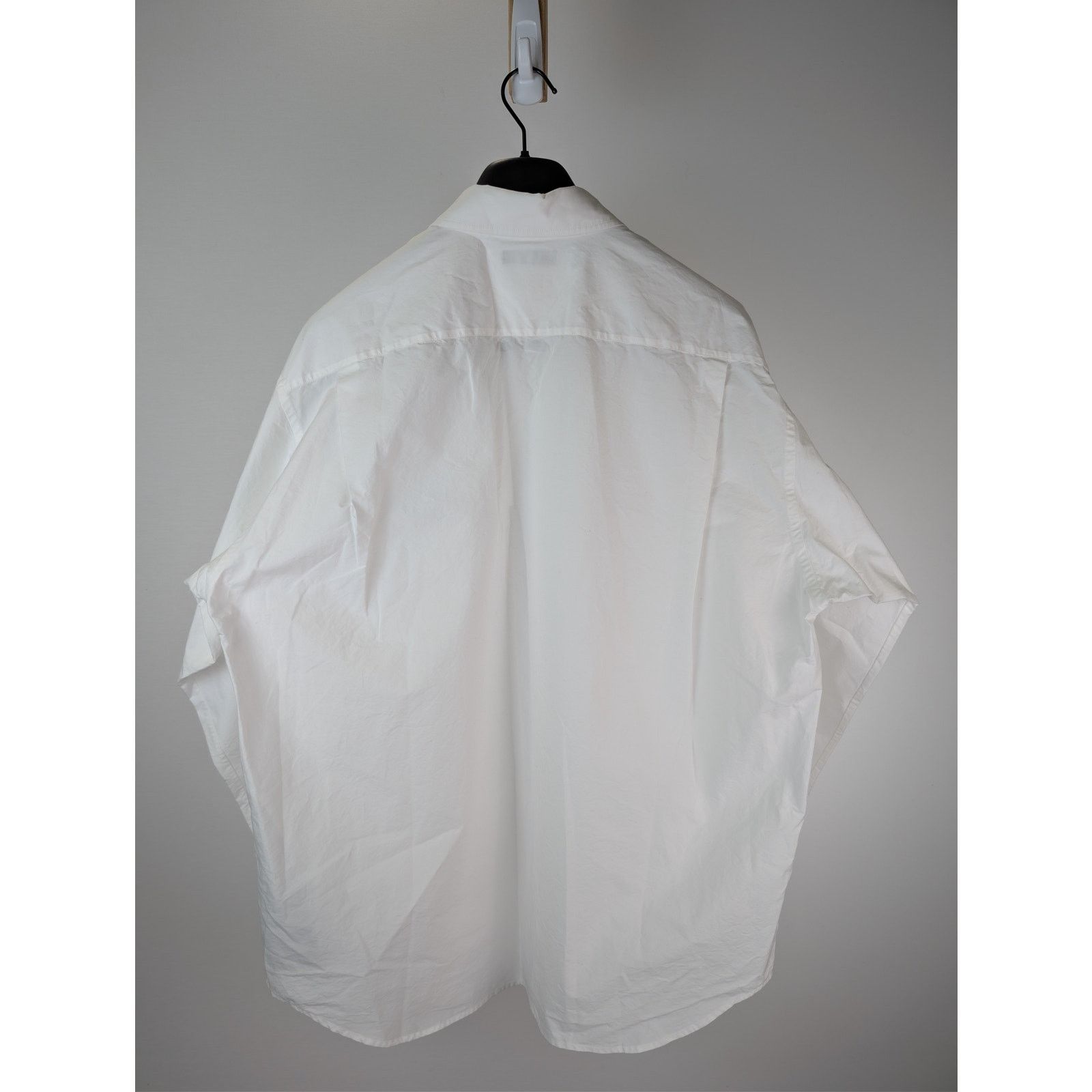 Balenciaga o1rshd1 Long-Sleeve Large Fit Cotton Poplin Shirt in White Size US XXL / EU 58 / 5 - 16 Thumbnail
