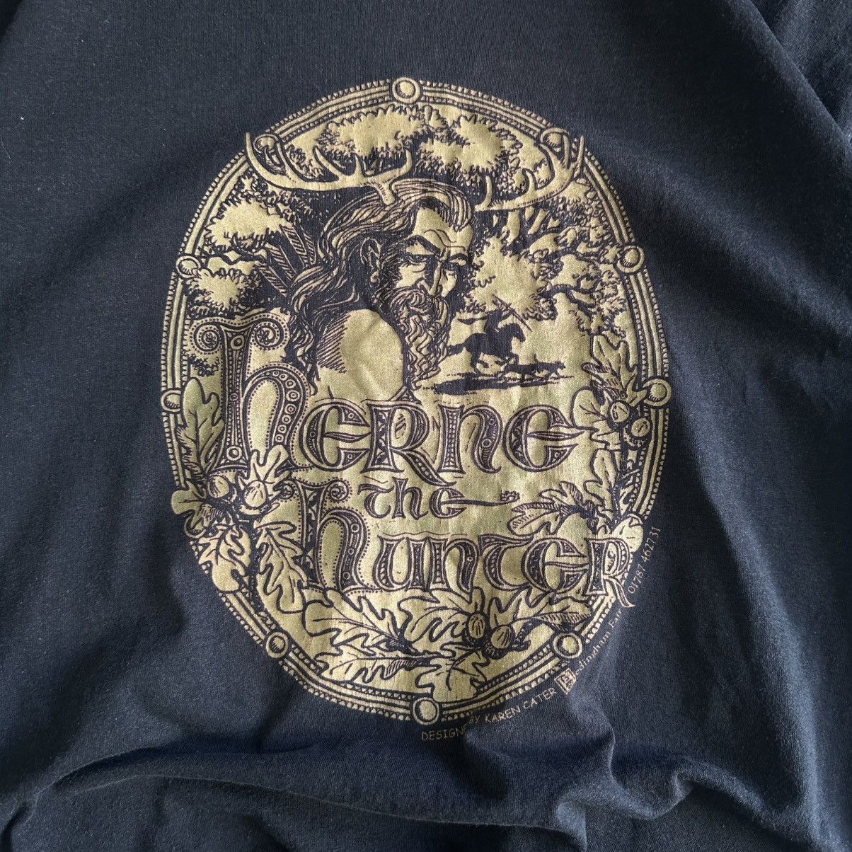 Band Tees × Vintage Vintage Adult ”Herne the Hunter” tee band joke movie Y2K 00s Size US M / EU 48-50 / 2 - 5 Thumbnail