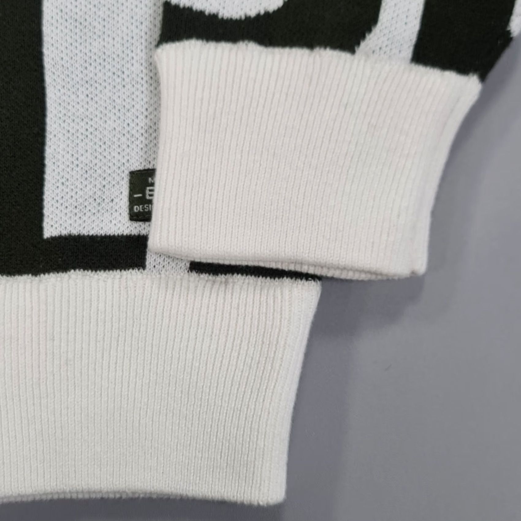 Vintage Bizzbee Jumper Shirt Mens Small White Green All Over Print 100% Cotton Mock Neck Pullover Classic Knit Seasonal Casual Mens Size US S / EU 44-46 / 1 - 5 Thumbnail