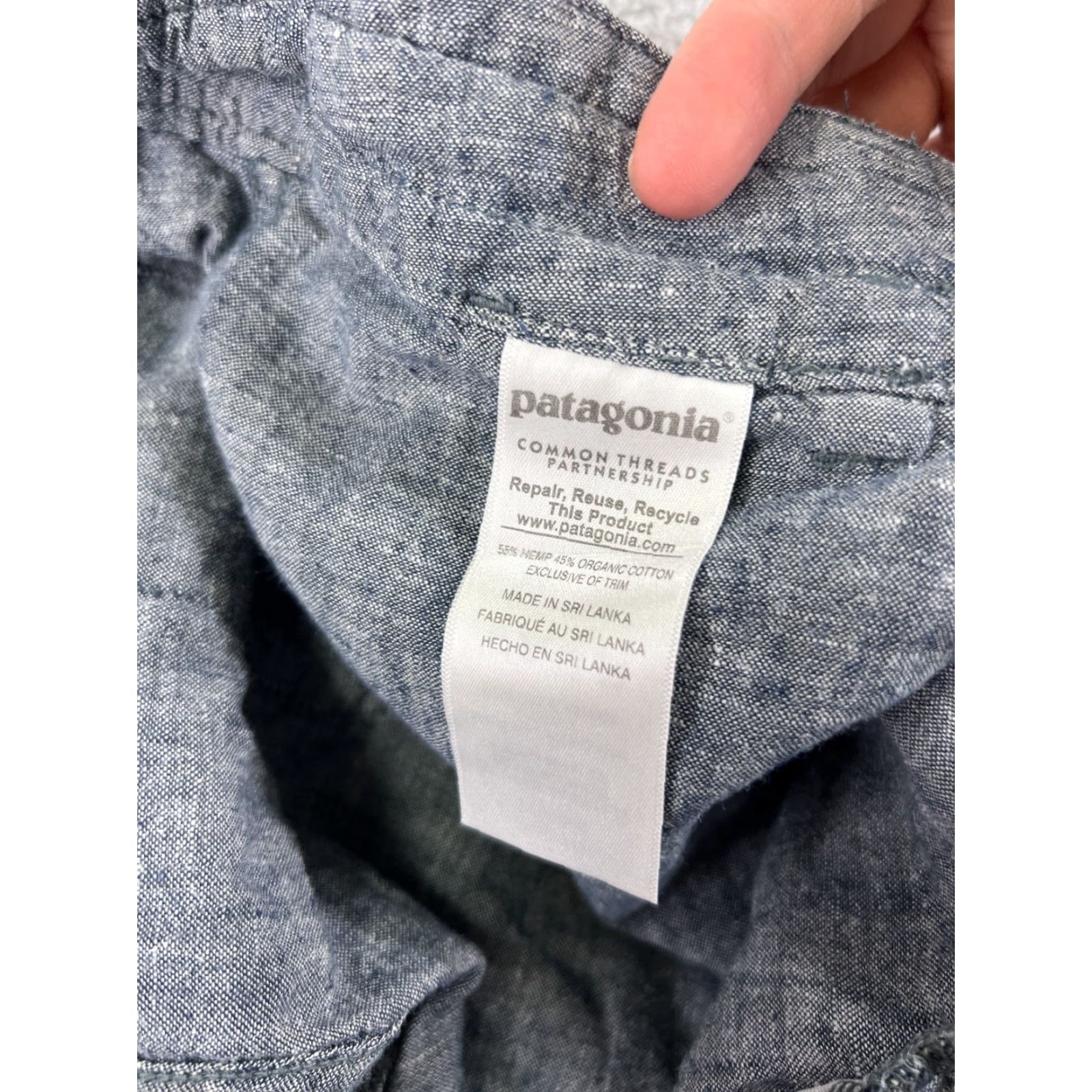 Patagonia Patagonia Shorts Womens 14 Blue Chambray Hemp Blend Island 34x3 Size 36" / US 14 / IT 50 - 4 Thumbnail