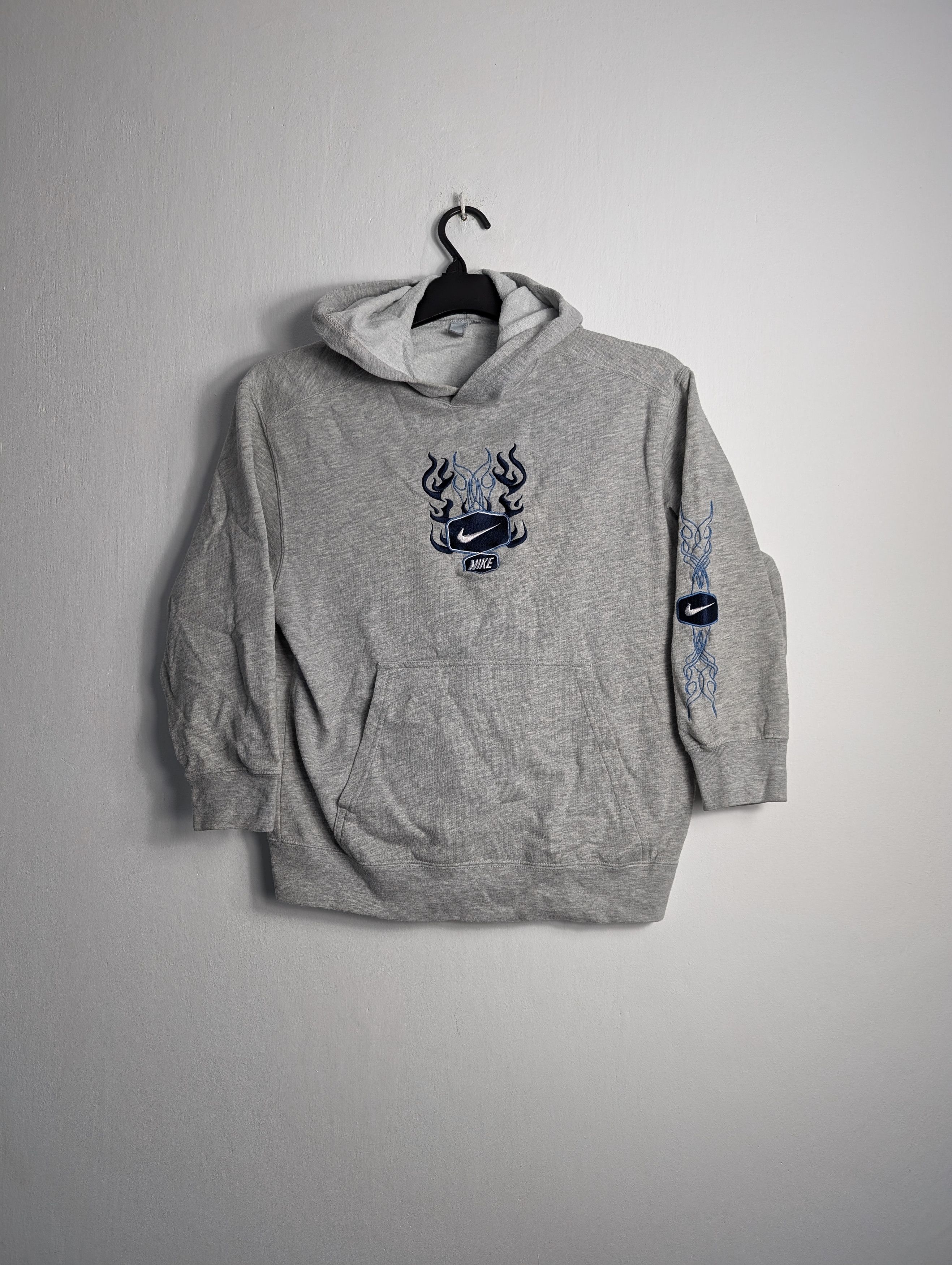 Nike × Vintage Vintage Nike 00s Flame Hoodie y2k Embroided Size XS / US 0-2 / IT 36-38 - 1 Thumbnail