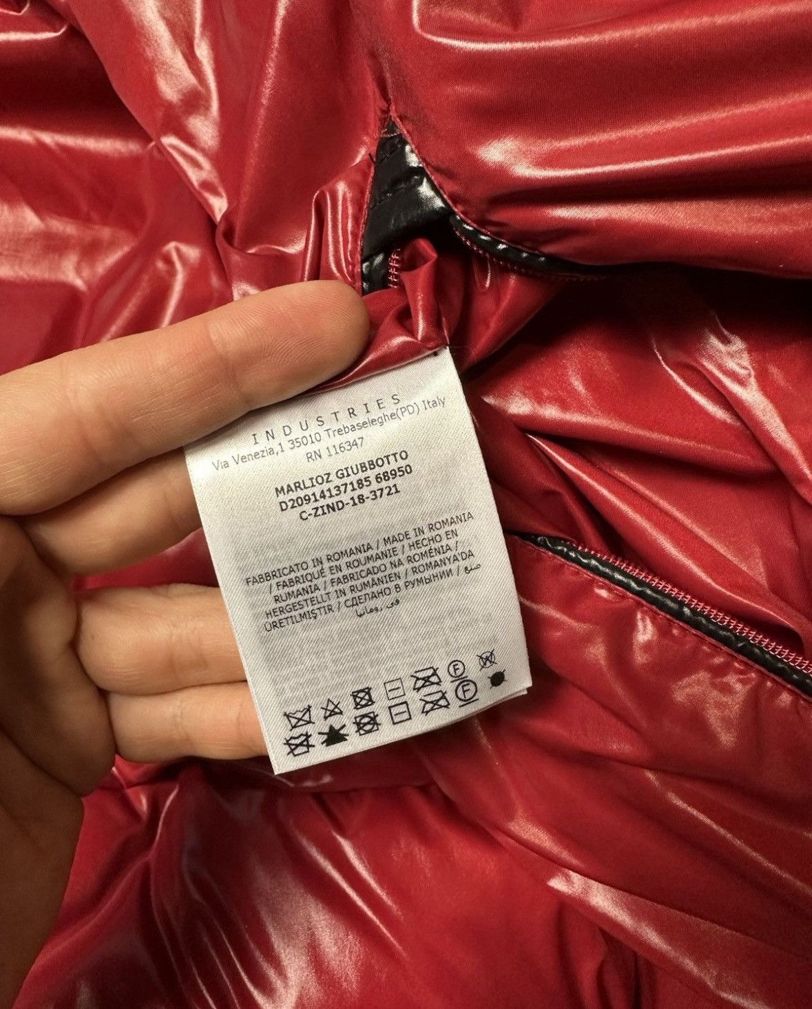 Moncler Moncler marlioz size 3 Size US M / EU 48-50 / 2 - 11 Thumbnail
