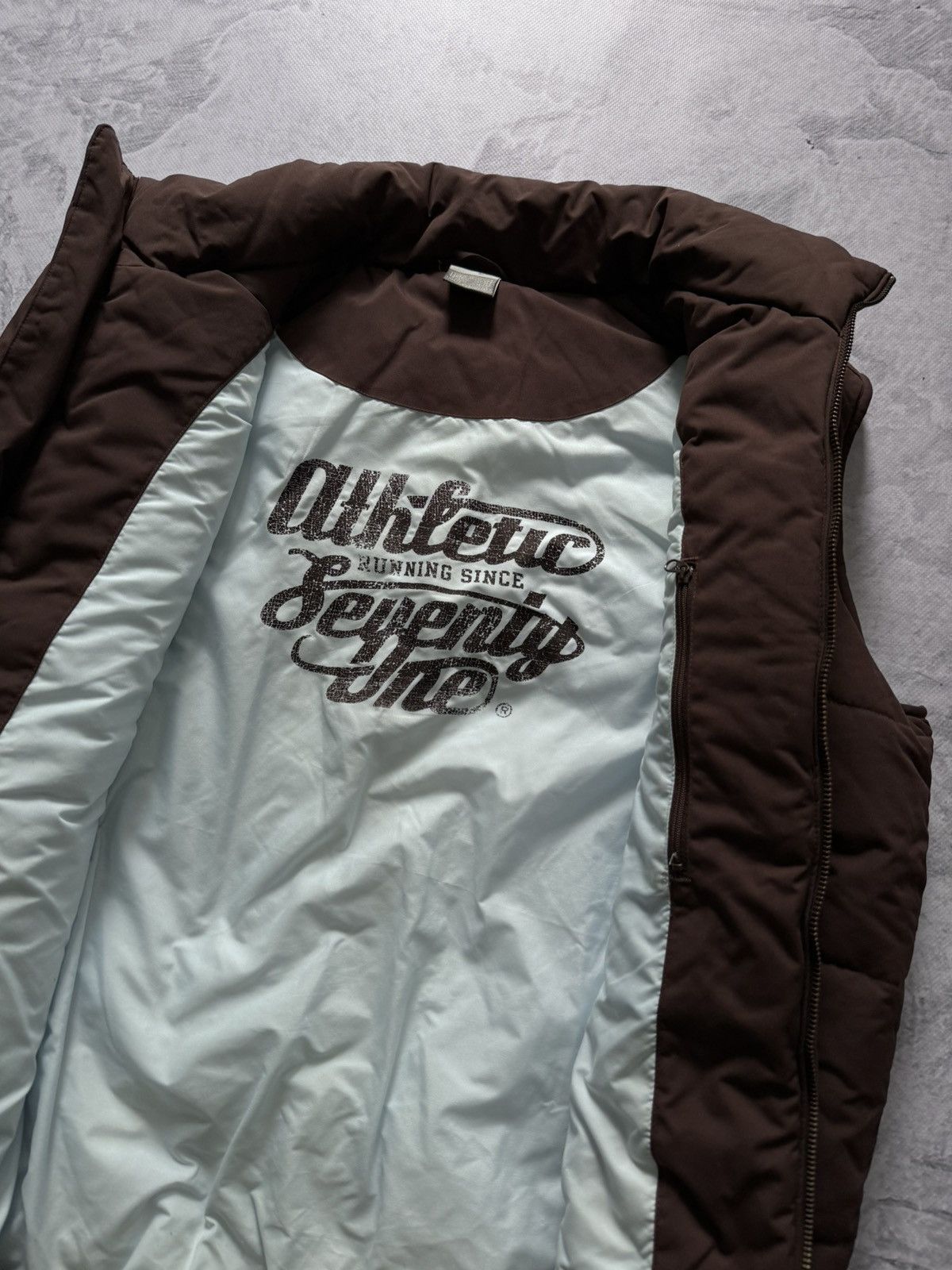 Nike × Vintage 00s Nike Vintage Big Logo Brown Oversize Down Vest Y2K Size US M / EU 48-50 / 2 - 4 Thumbnail