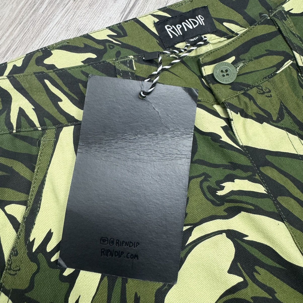 Hypebeast Crazy Rip N Dip Cat Camo Leaves Cargo Pants Size US 30 / EU 46 - 17 Thumbnail