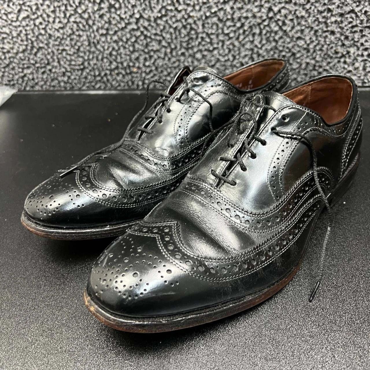Allen Edmonds Allen Edmonds McAllister Dress 10 D Leather Oxford 47276 Size US 10 / EU 43 - 1 Thumbnail