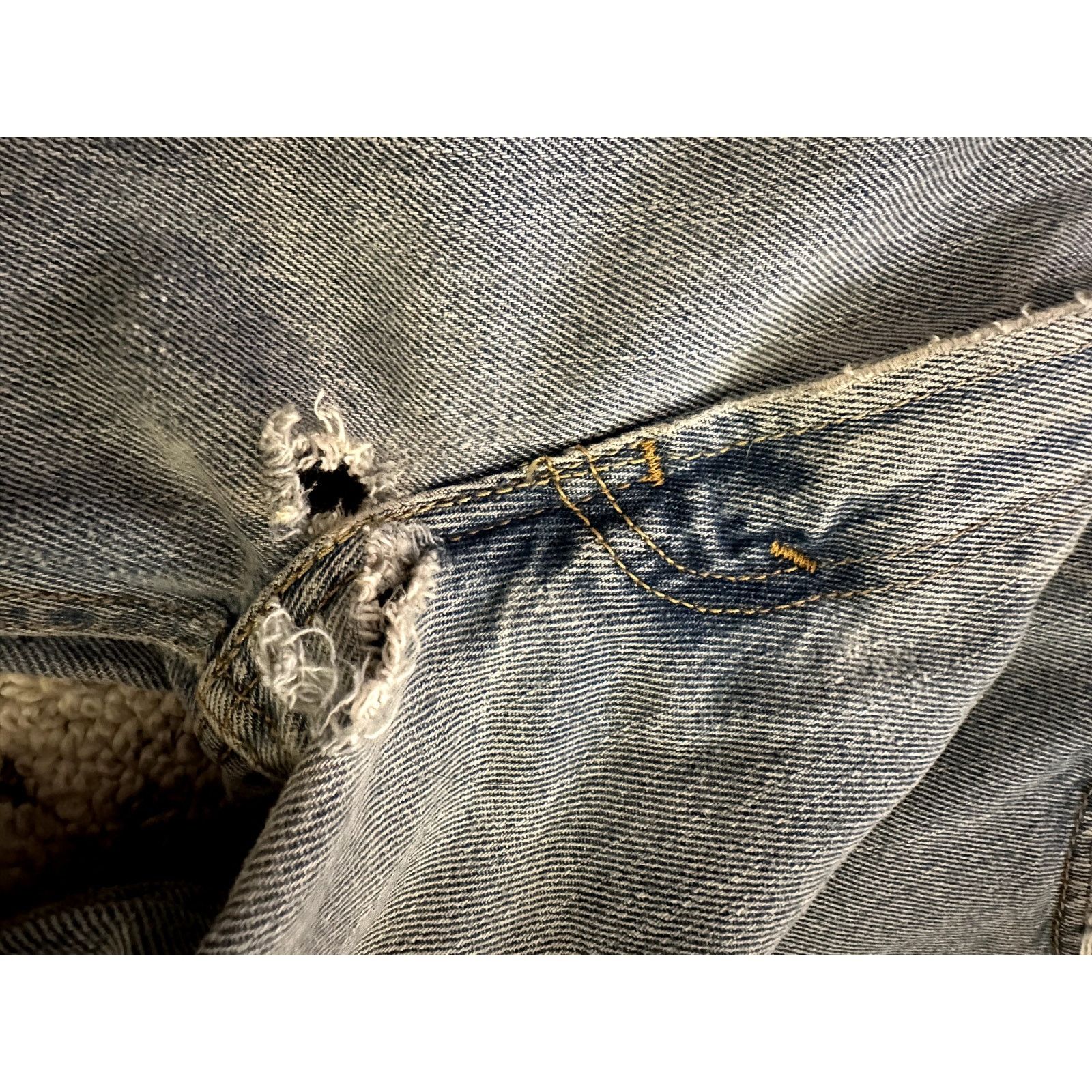 Levi's Vintage Levi Jeans Mens Size 30 x 32 Size US 32 / EU 48 - 5 Thumbnail