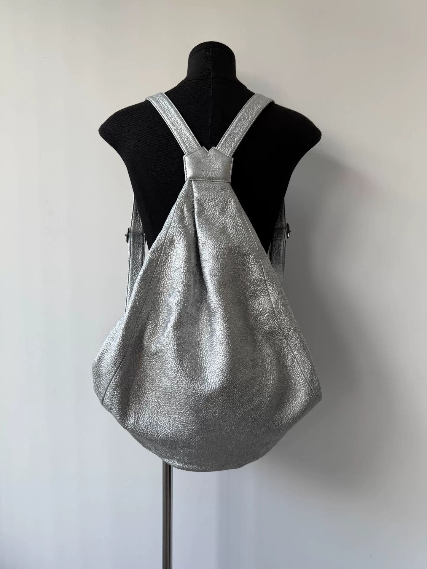 Yohji Yamamoto Yohji Yamamoto Silver Leather Backpack Size ONE SIZE - 1 Thumbnail