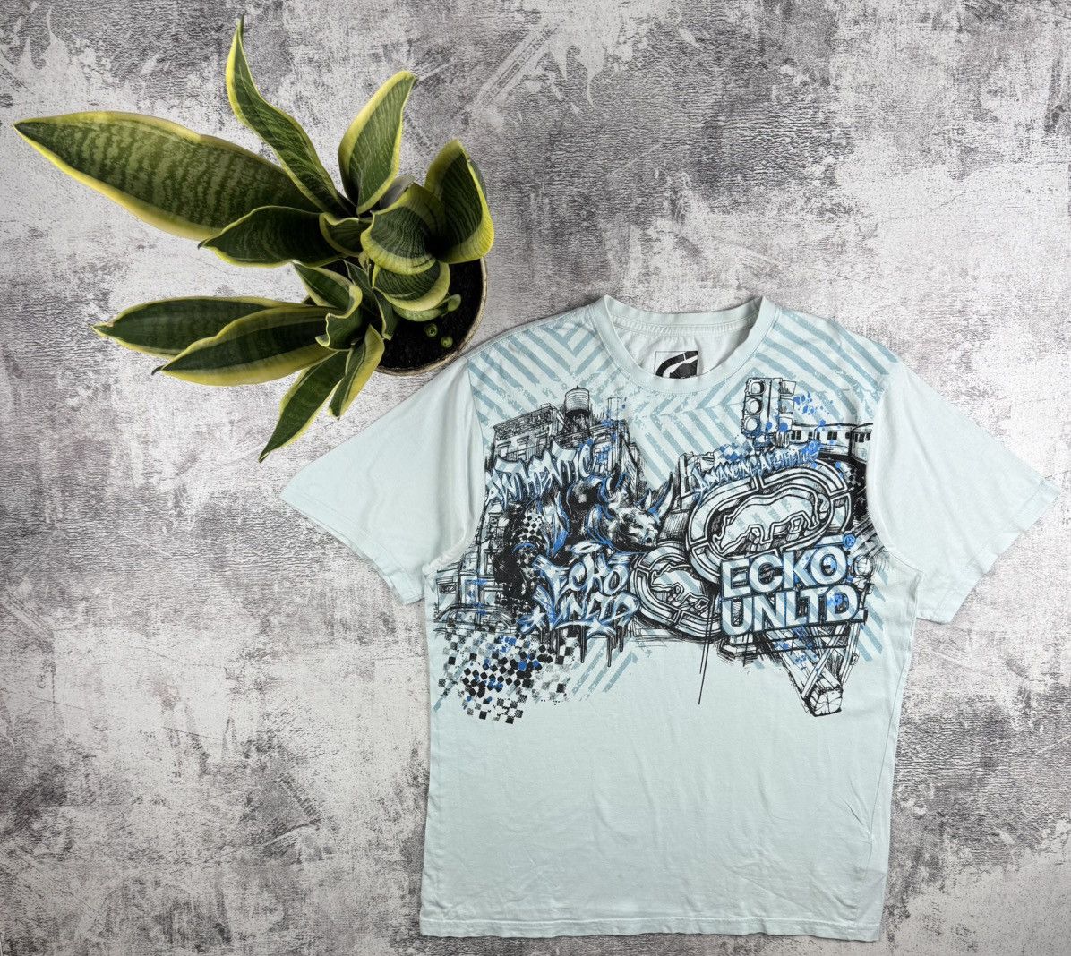 Ecko Unltd. Vintage Ecko Unltd Skate Rap USA Flag Hip Hop Rap Blue Skull Y2K T Shirt Tee Size US XL / EU 56 / 4 - 1 Thumbnail