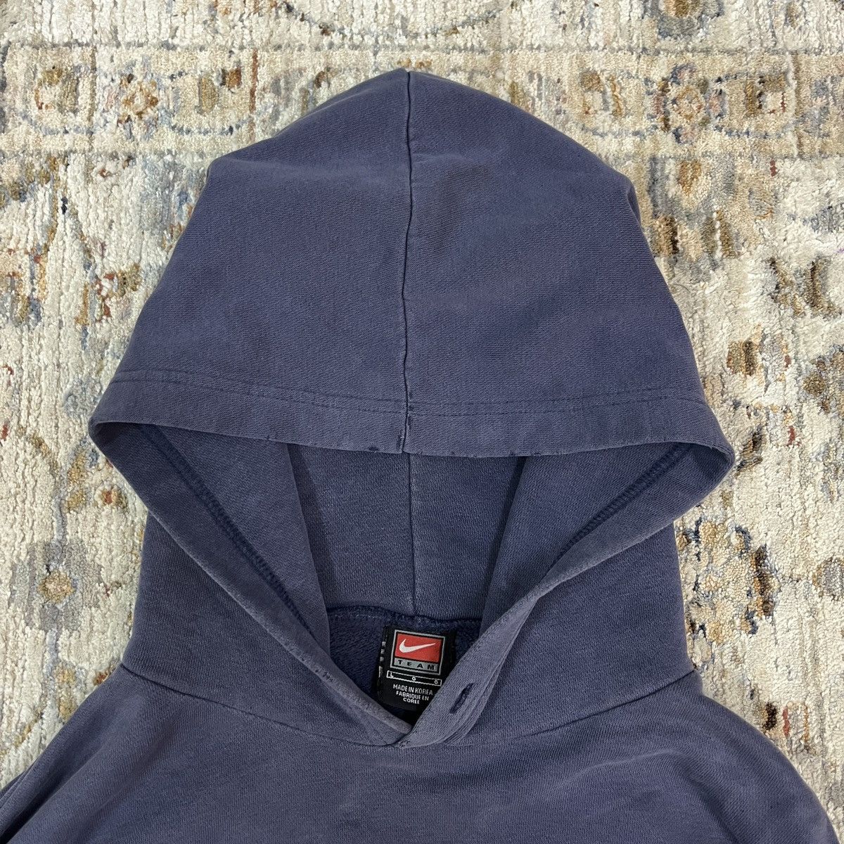 Nike × Vintage Vintage 90s Nike Team Centre Logo Hoodie Size US L / EU 52-54 / 3 - 3 Thumbnail