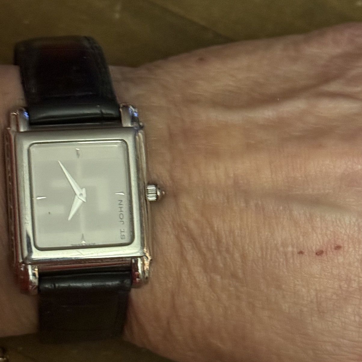 St. John St. John signature logo black leather band watch Size ONE SIZE - 4 Thumbnail
