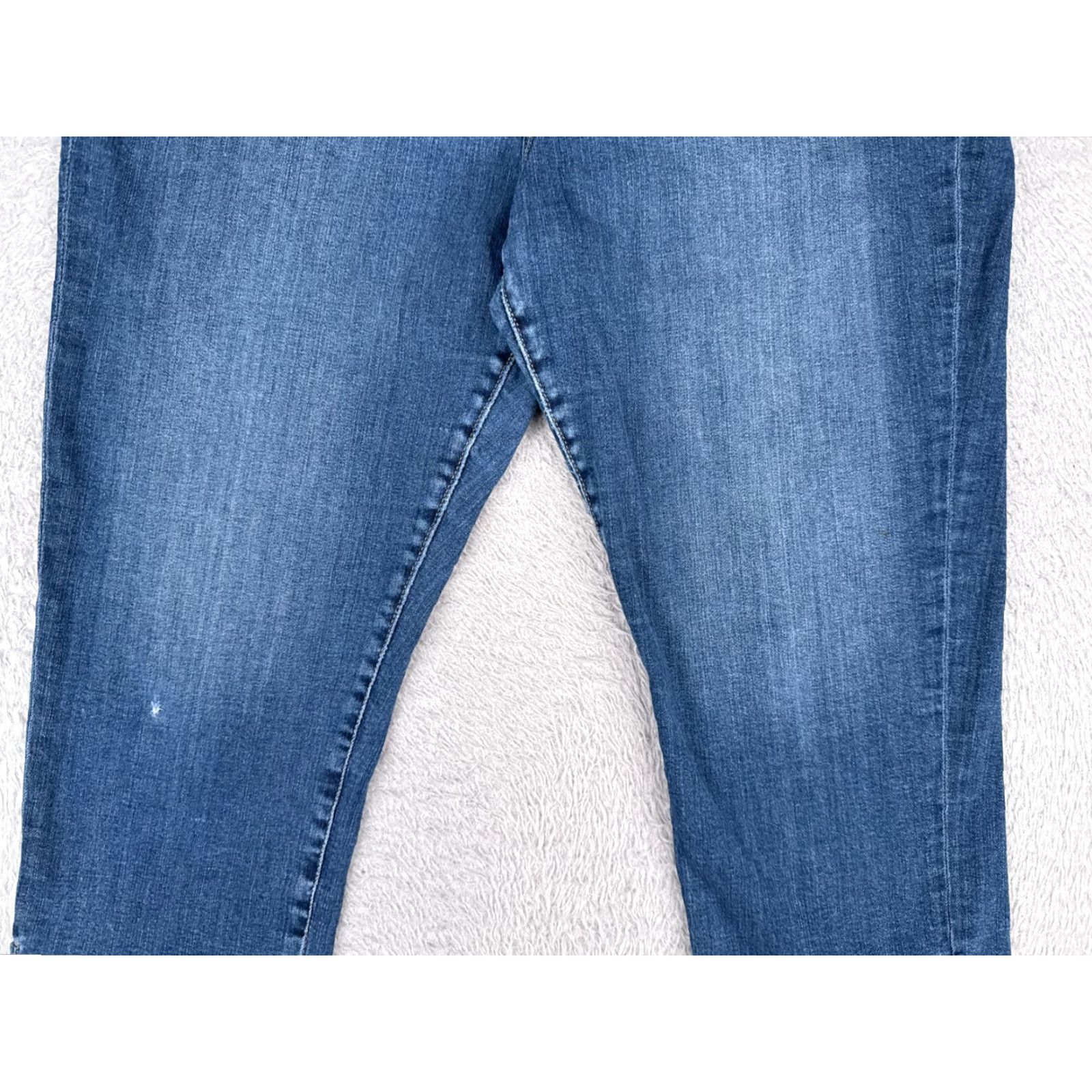 Vintage St Johns Bay Jeans Womens 16 Capri Blue Denim Mid Rise 34x21 Size 38" / US 16 / IT 52 - 3 Thumbnail