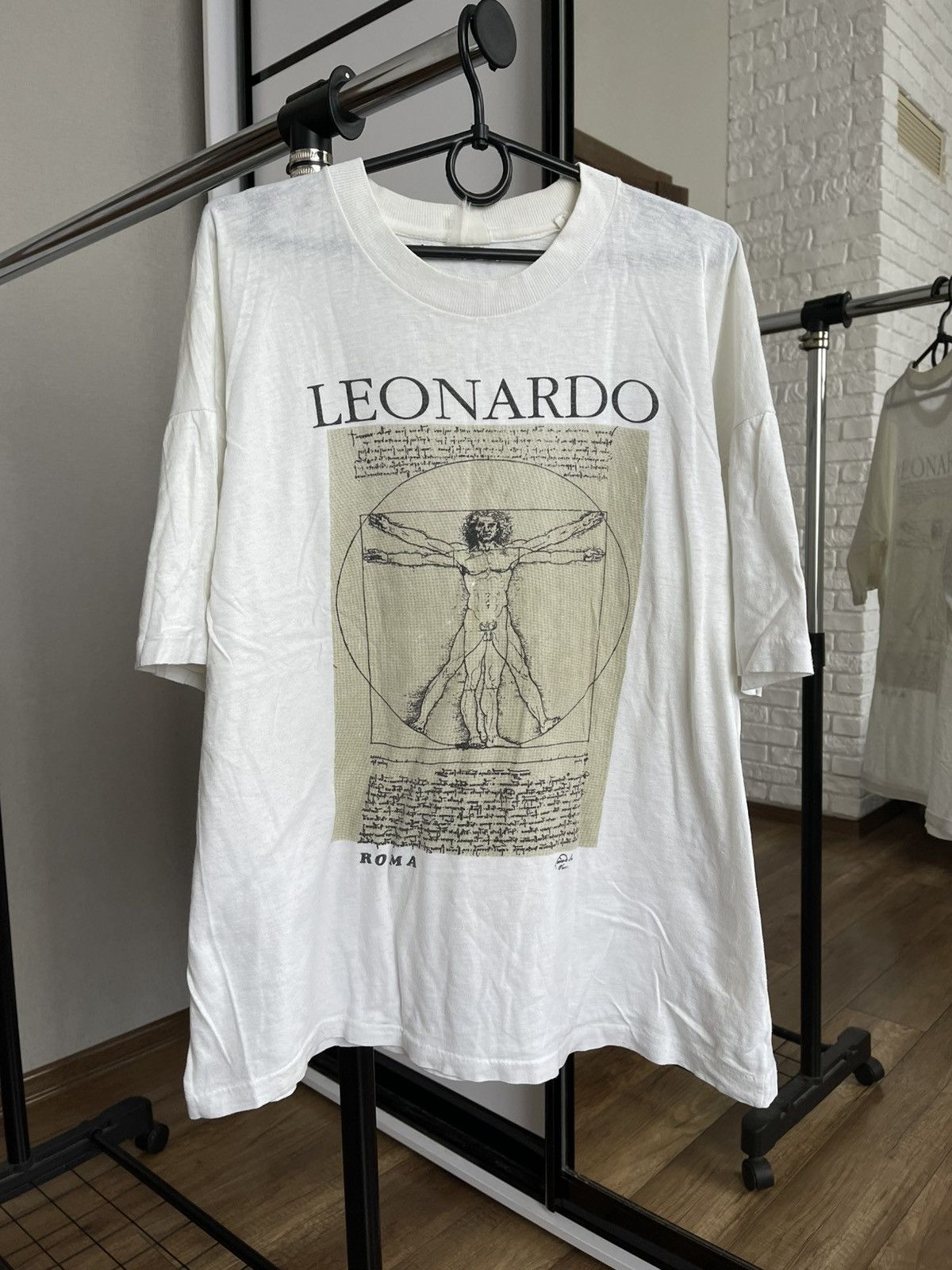 トップス 90s Leonardo da Vinci t-shirt Vintage 90s Leonardo Da Vinci Vitruvian Man T shirt NWOT Italia
