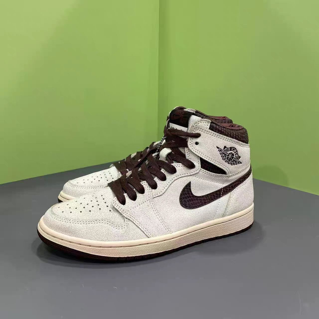Jordan Brand A Ma Maniére x Air Jordan 1 Snakeskin Sneakers K15 Size US 9 / EU 42 - 1 Thumbnail