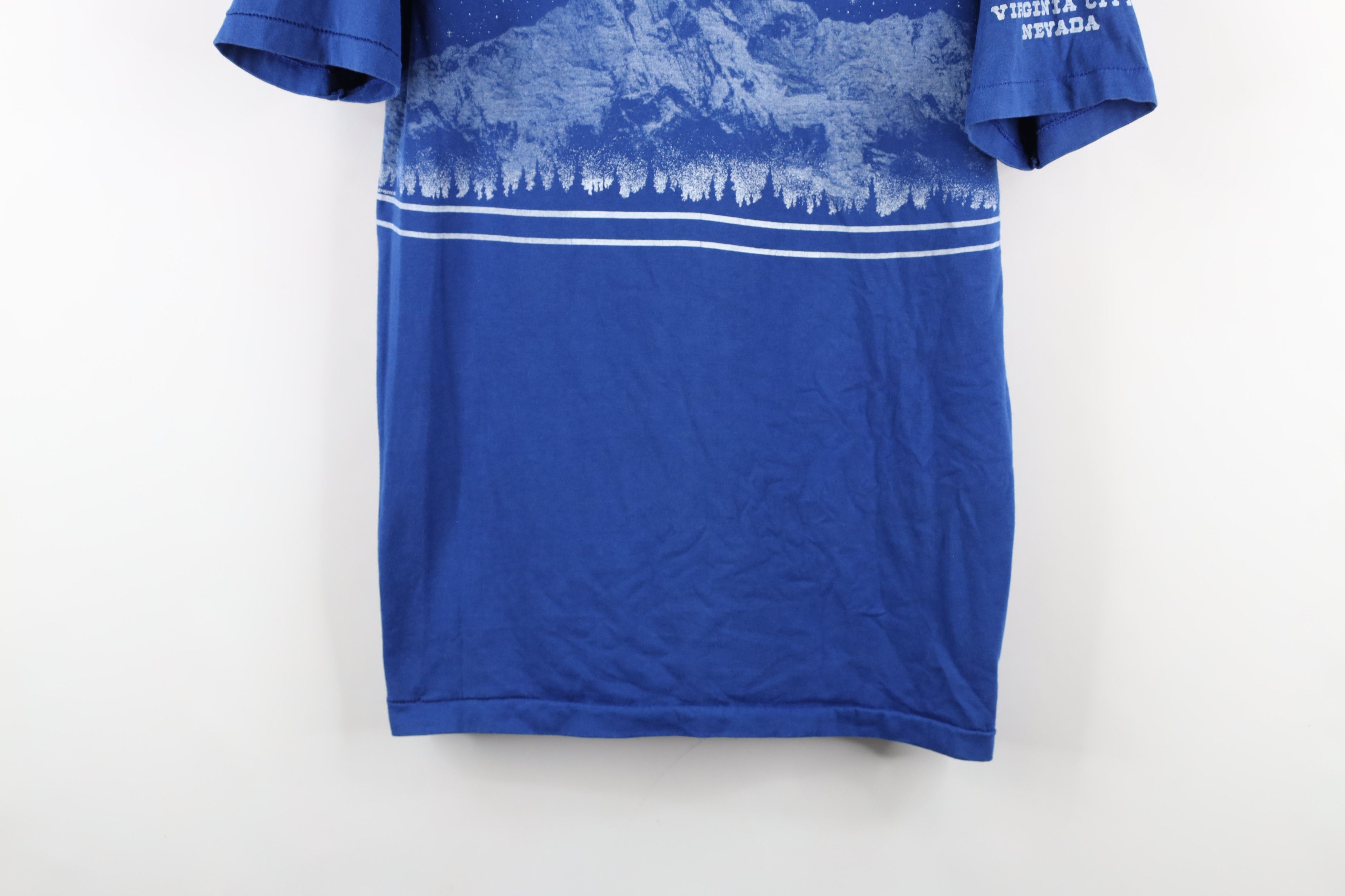 Vintage Vintage 80s 90s Streetwear Mountains Over Print T-Shirt USA Size US L / EU 52-54 / 3 - 3 Thumbnail