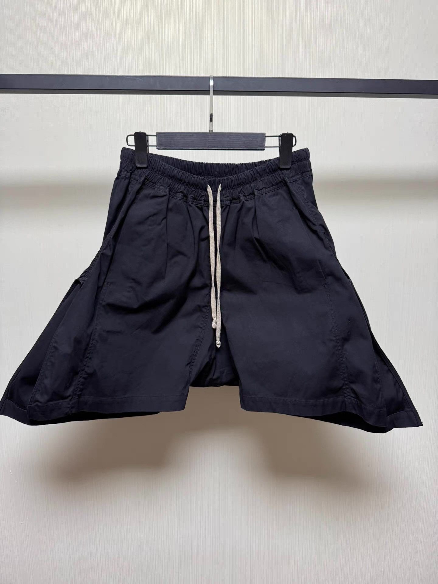 Rick Owens Rick Owens mainline runway butterfly shorts Q8 Size US 40 / EU 56 - 1 Thumbnail