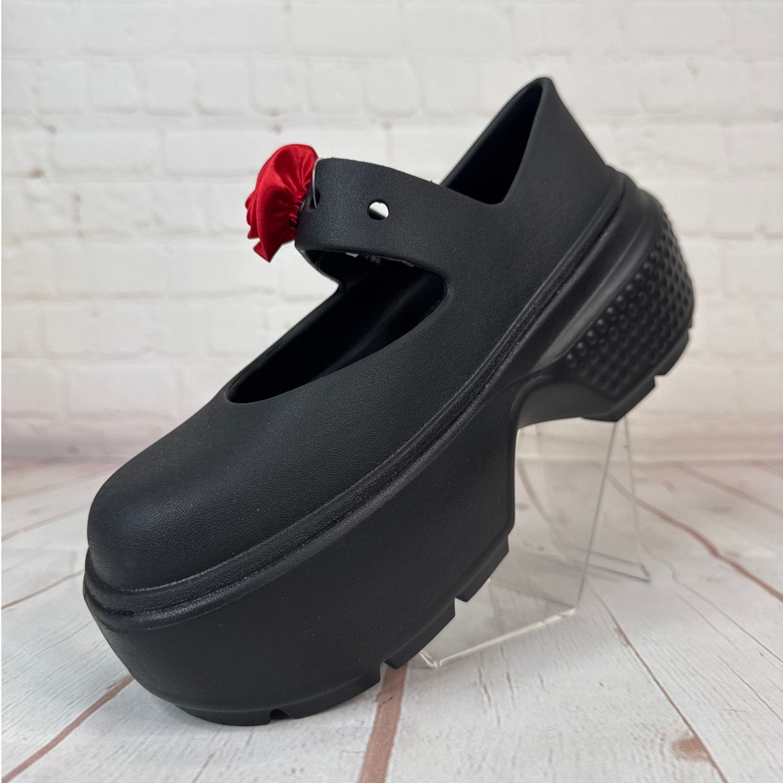 Crocs Crocs Stomp Rosette Mary Jane Rose Platform Clog M 7/W 9 Size US 9 / IT 39 - 4 Thumbnail
