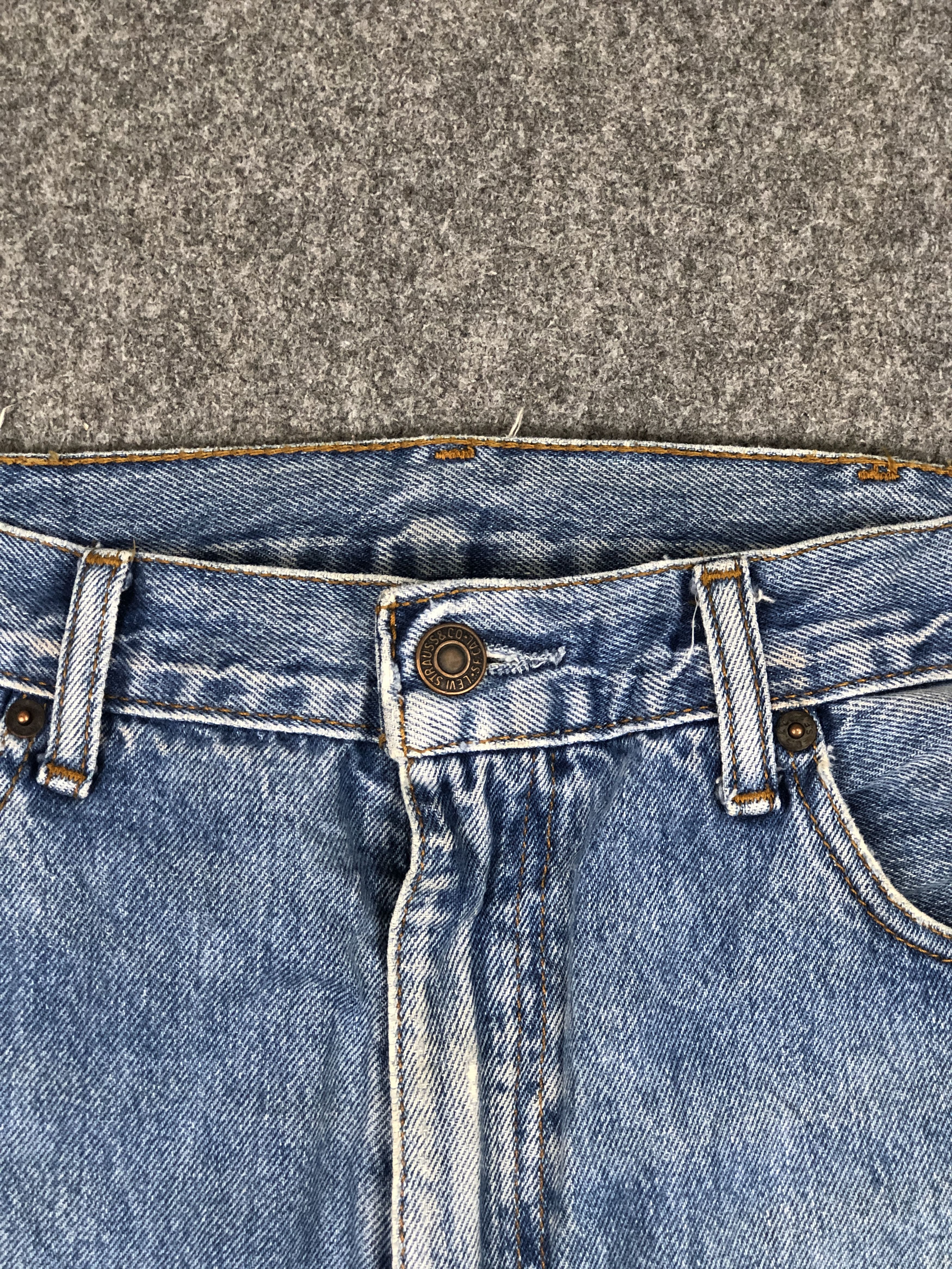 Levi's Faded Blue Vintage Levis 504 Jeans DP2353 Size US 33 - 7 Thumbnail