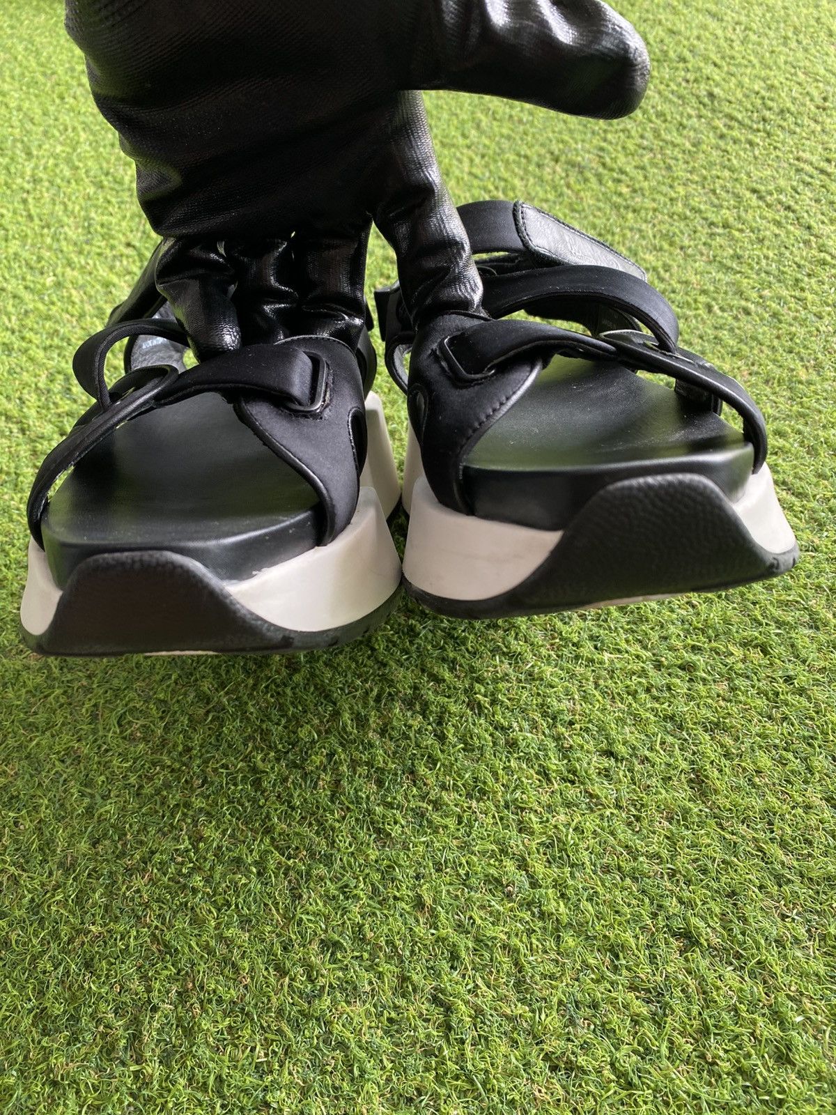 Maison Margiela MM6 MAISON MARGIELA STRAP SANDALS Size US 10 / IT 40 - 6 Thumbnail