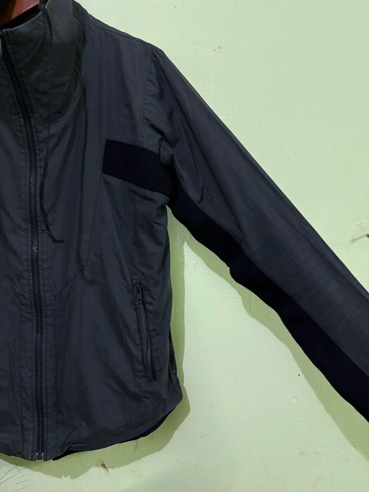 Helmut Lang Helmut Lang Asymmetric Hybrid Jacket Design Two Way Jacket Size US XS / EU 42 / 0 - 3 Thumbnail