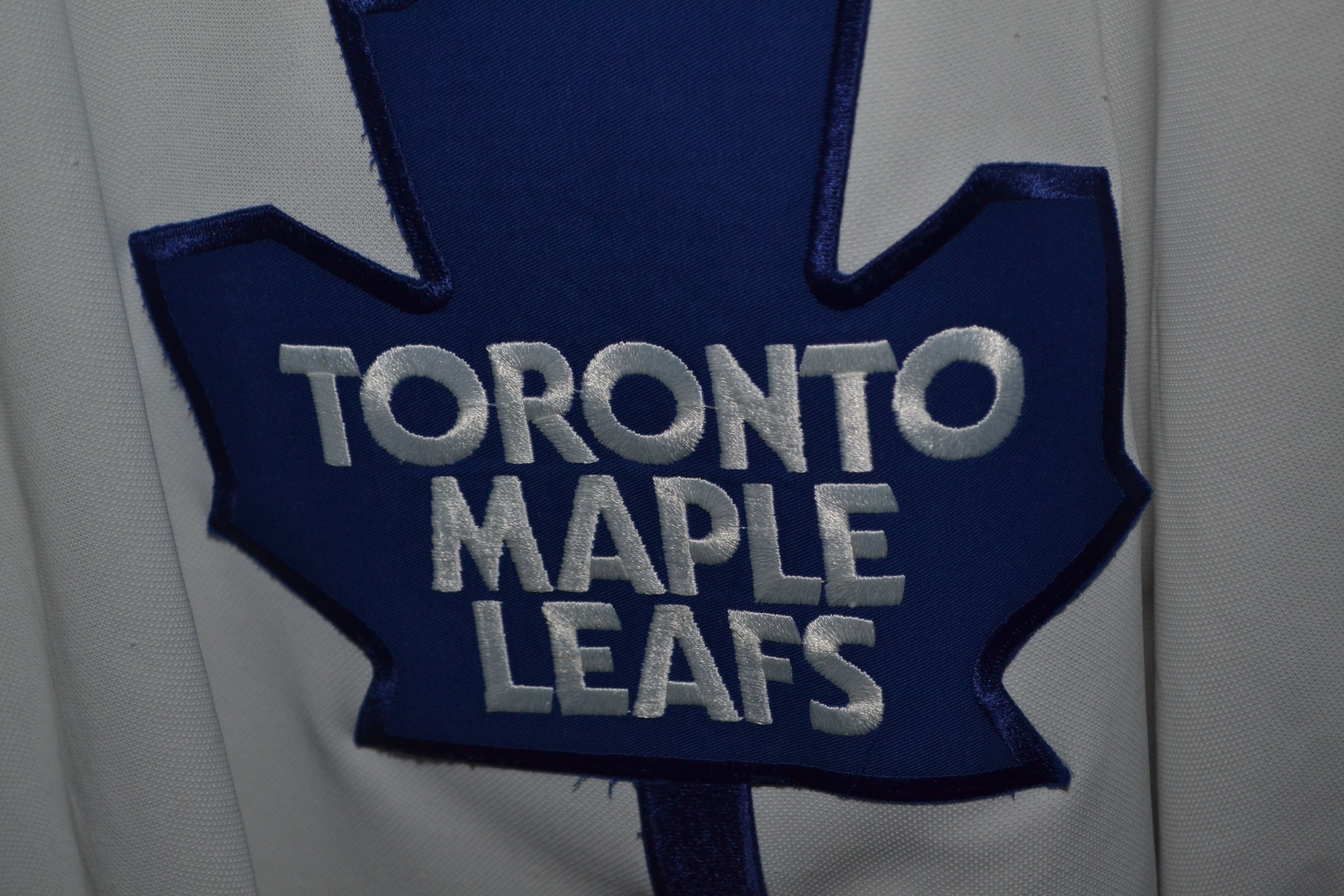 Ccm × Vintage Vintage CCM Wendel Clark Toronto Maple Leafs Hockey Jersey Size US L / EU 52-54 / 3 - 3 Thumbnail