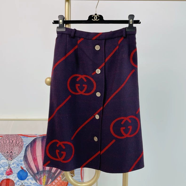 Gucci Gucci Purple wool logo skirt 2504-Nextarrow Size 25" / US 0 / IT 36 - 1 Thumbnail
