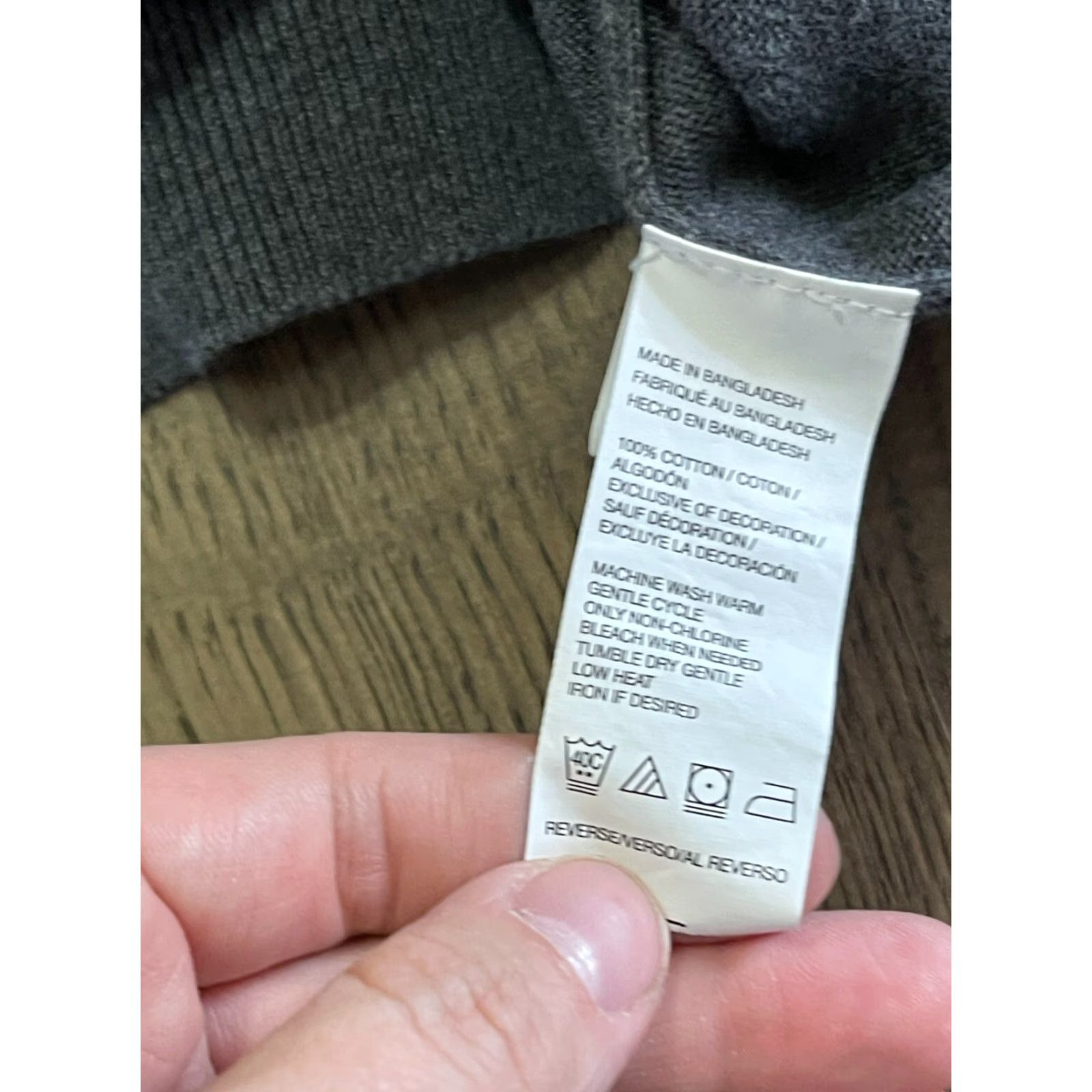 Izod IZOD Vest, Men's Sweater, Gray, Pullover, Sleeveless, V-Neck, Size M, Casual, Regular Fit, IZOD, Men’s, Vest, Gray, Sweater Size US M / EU 48-50 / 2 - 6 Thumbnail