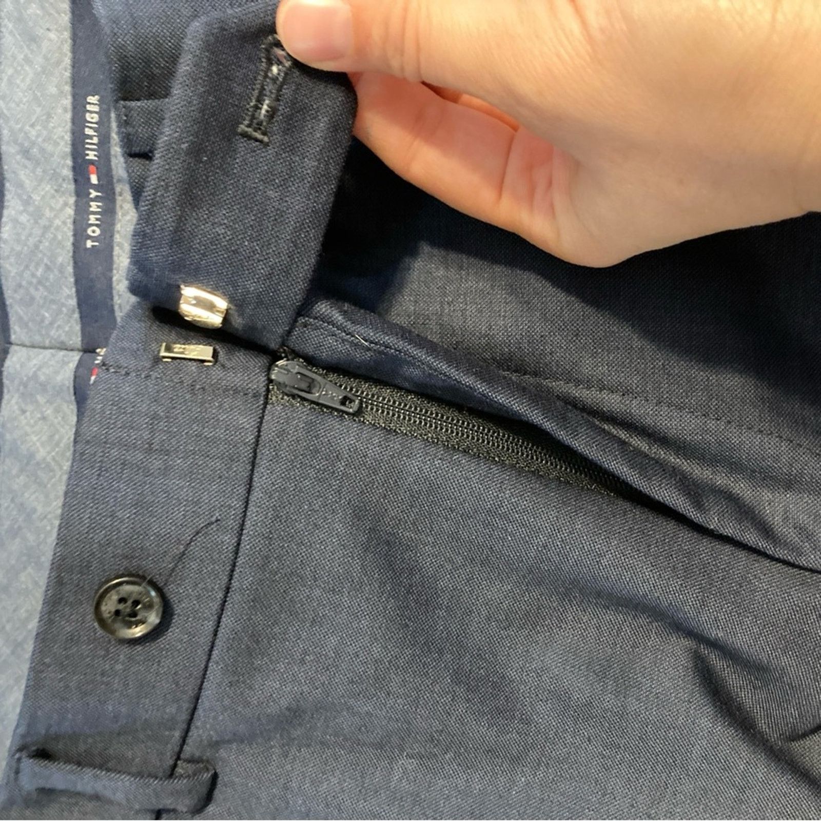 Tommy Hilfiger Tommy Hilfiger Blue Pleated Tapered Straight Leg Dress Pants Size US 32 / EU 48 - 7 Thumbnail