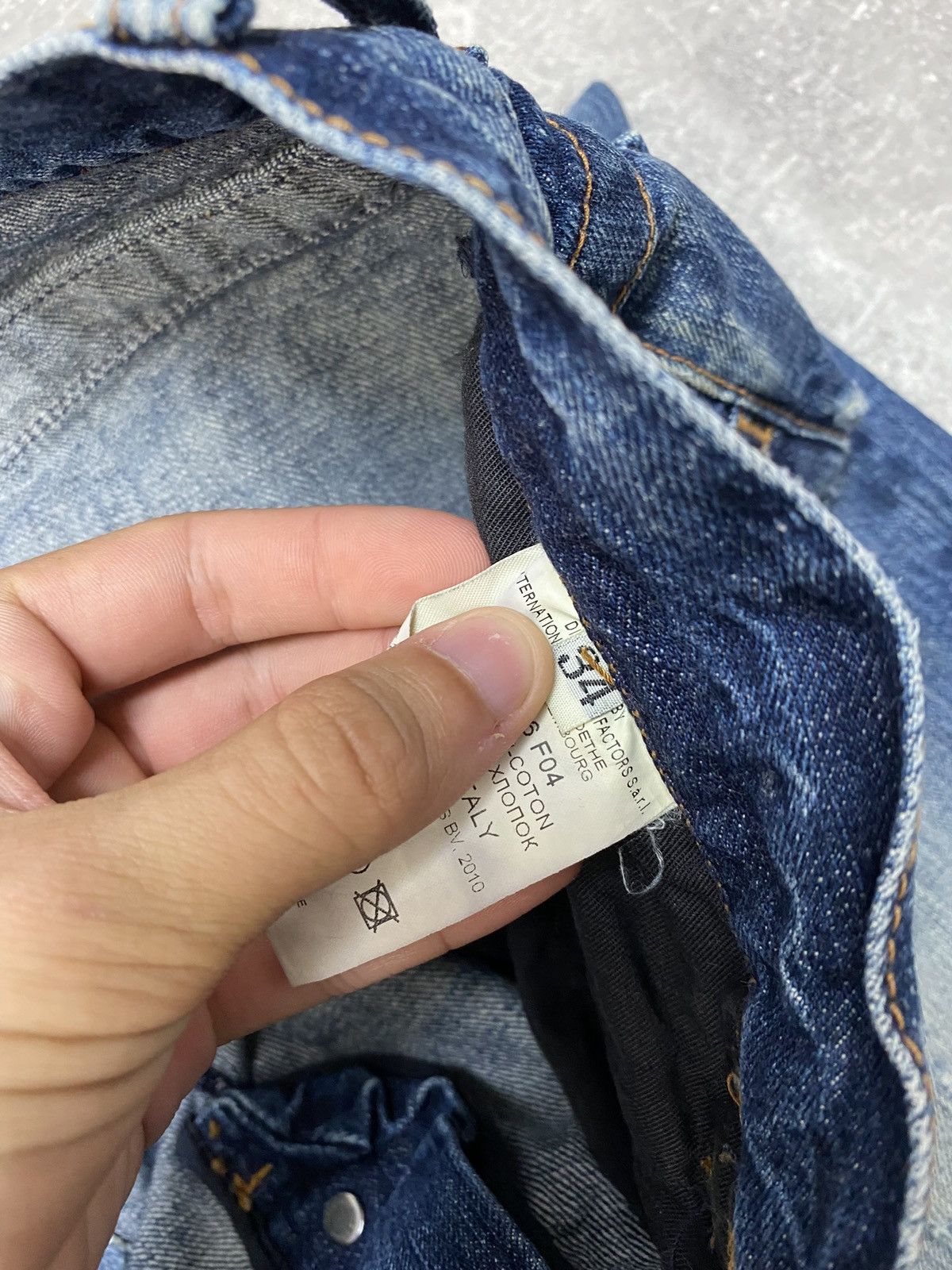 Designer × Dirk Bikkembergs Dirk Bikkembergs Sport Couture Cut Raw Denim Jeans Size US 34 / EU 50 - 25 Thumbnail