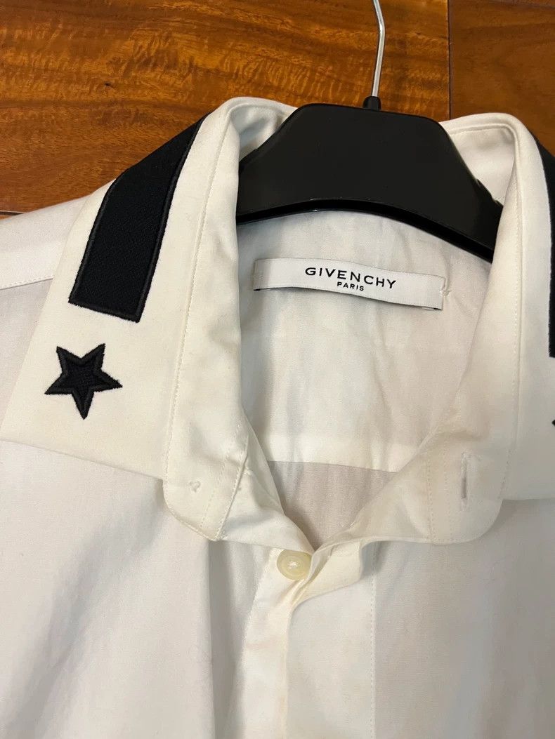 Givenchy Givenchy White Star Shirt Size 39 Size US XS / EU 42 / 0 - 2 Thumbnail