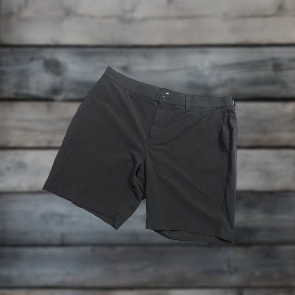 TravisMathew Travis Mathew Shorts Mens 38 Blue Golf Lightweight Chino Performance Lightweight Athletic 5-Pocket Style Casual Summer Spring Fall 38 Mens Blue Size US 38 / EU 54 - 1 Thumbnail