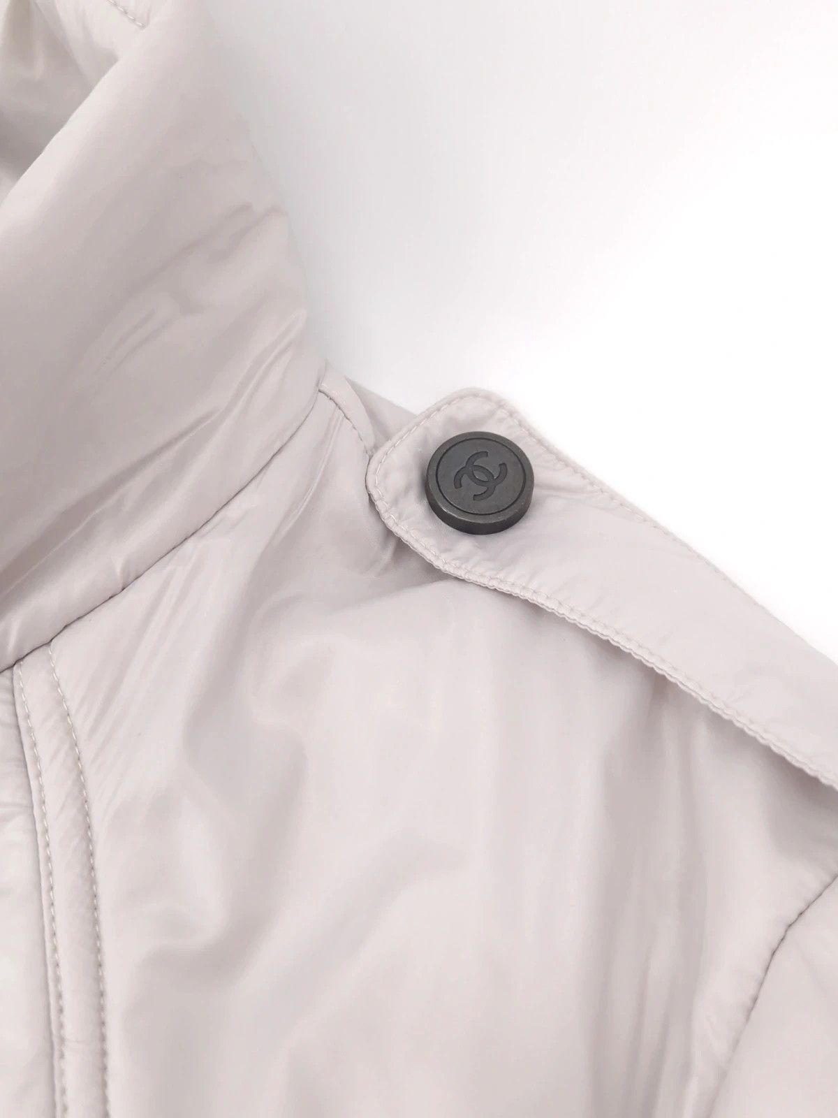 Chanel Chanel Silver Puffer Jacket Size S / US 4 / IT 40 - 5 Thumbnail