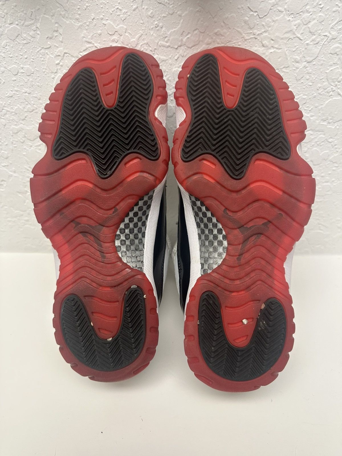 Jordan Brand Air Jordan 11 Retro Low 'Concord-Bred' Size US 8.5 / EU 41-42 - 4 Thumbnail