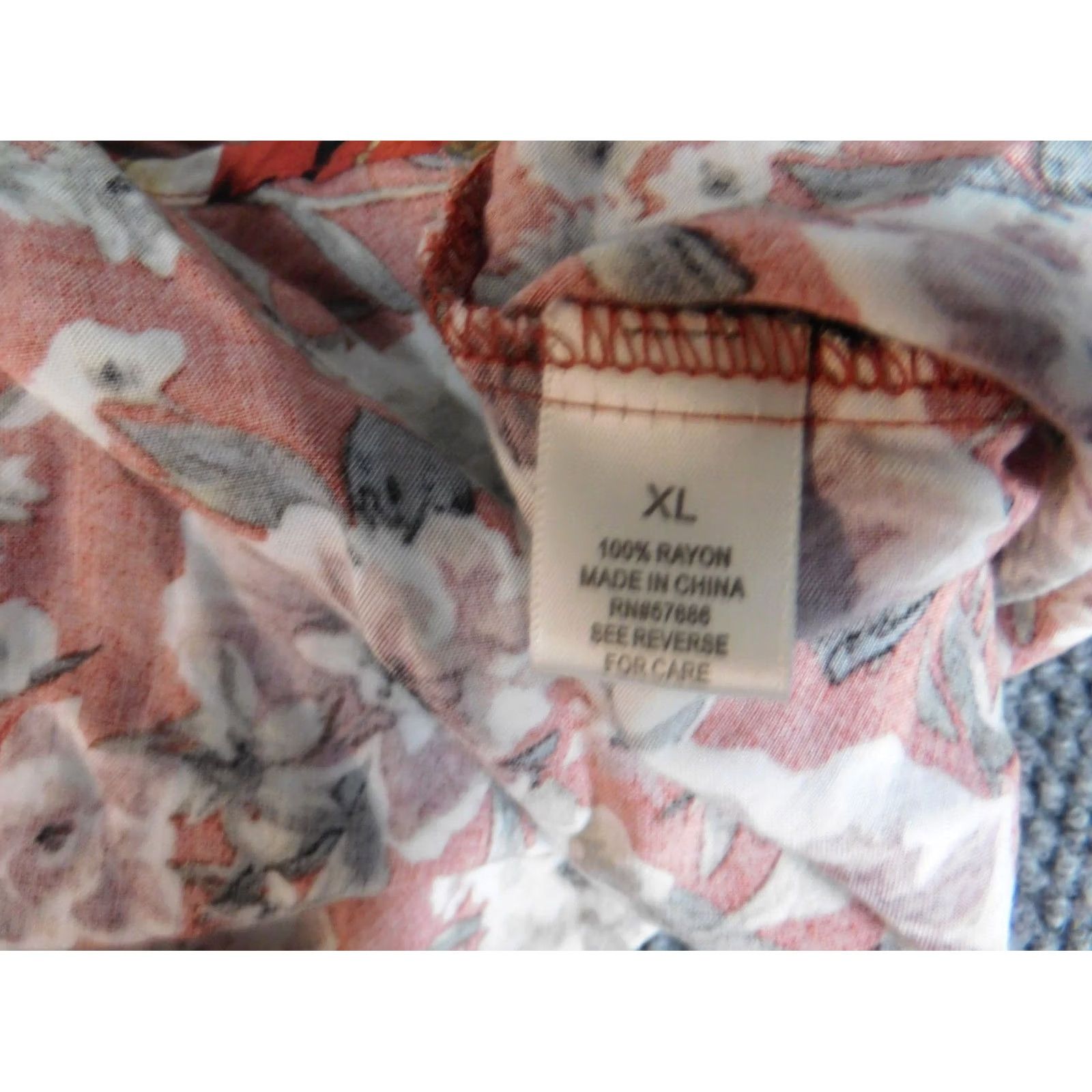 Bcbgmaxazria Purple Rain Womens Blouse XL Orange Floral Crew Neck Short Sleeve Pullover Rayon Button Tunic Casual BCBGMAXAZRIA Regular Women Size XL / US 12-14 / IT 48-50 - 6 Thumbnail