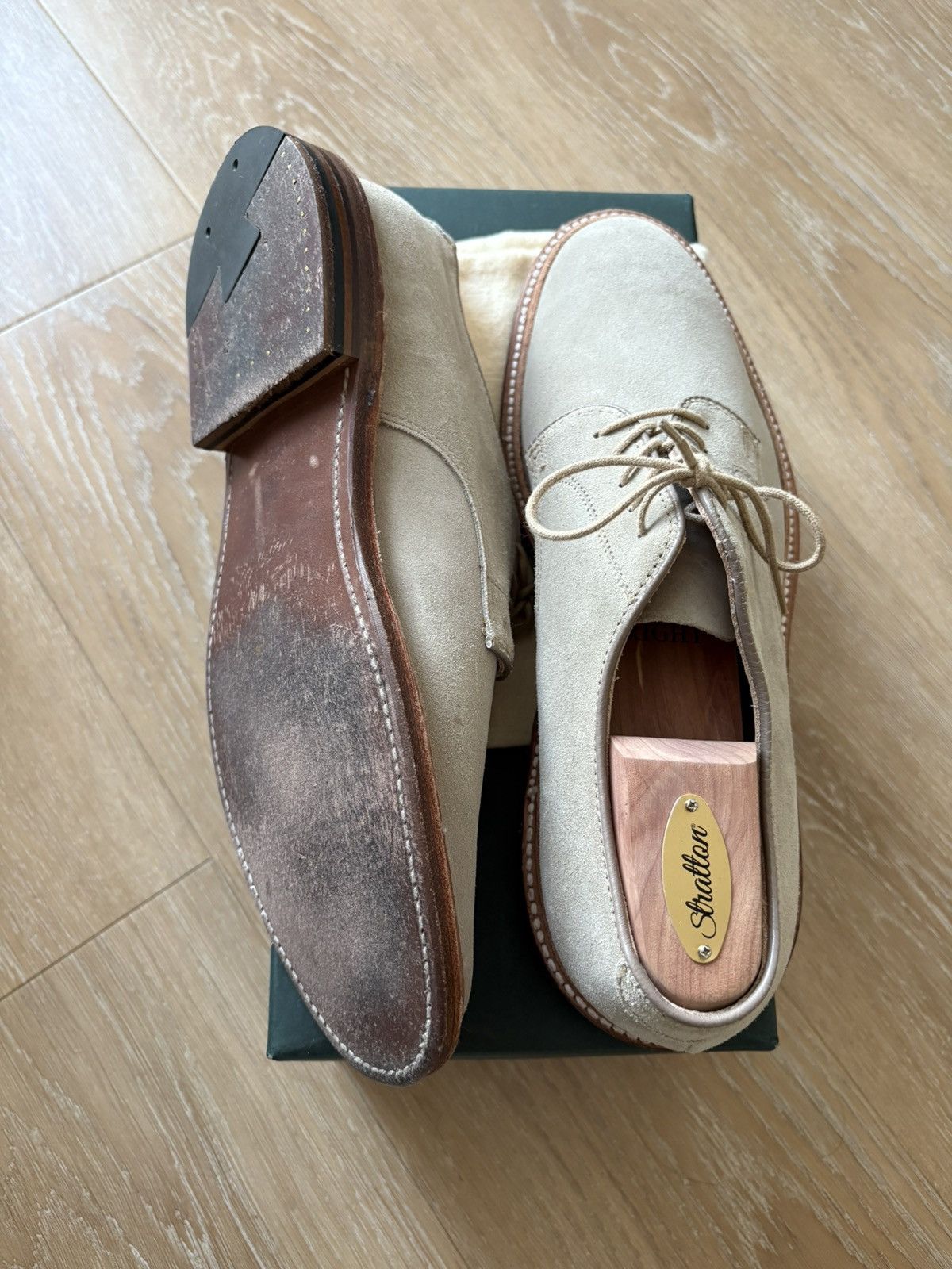 Alden Alden plain-toe Dover bluchers. Size US 9.5 / EU 42-43 - 4 Thumbnail