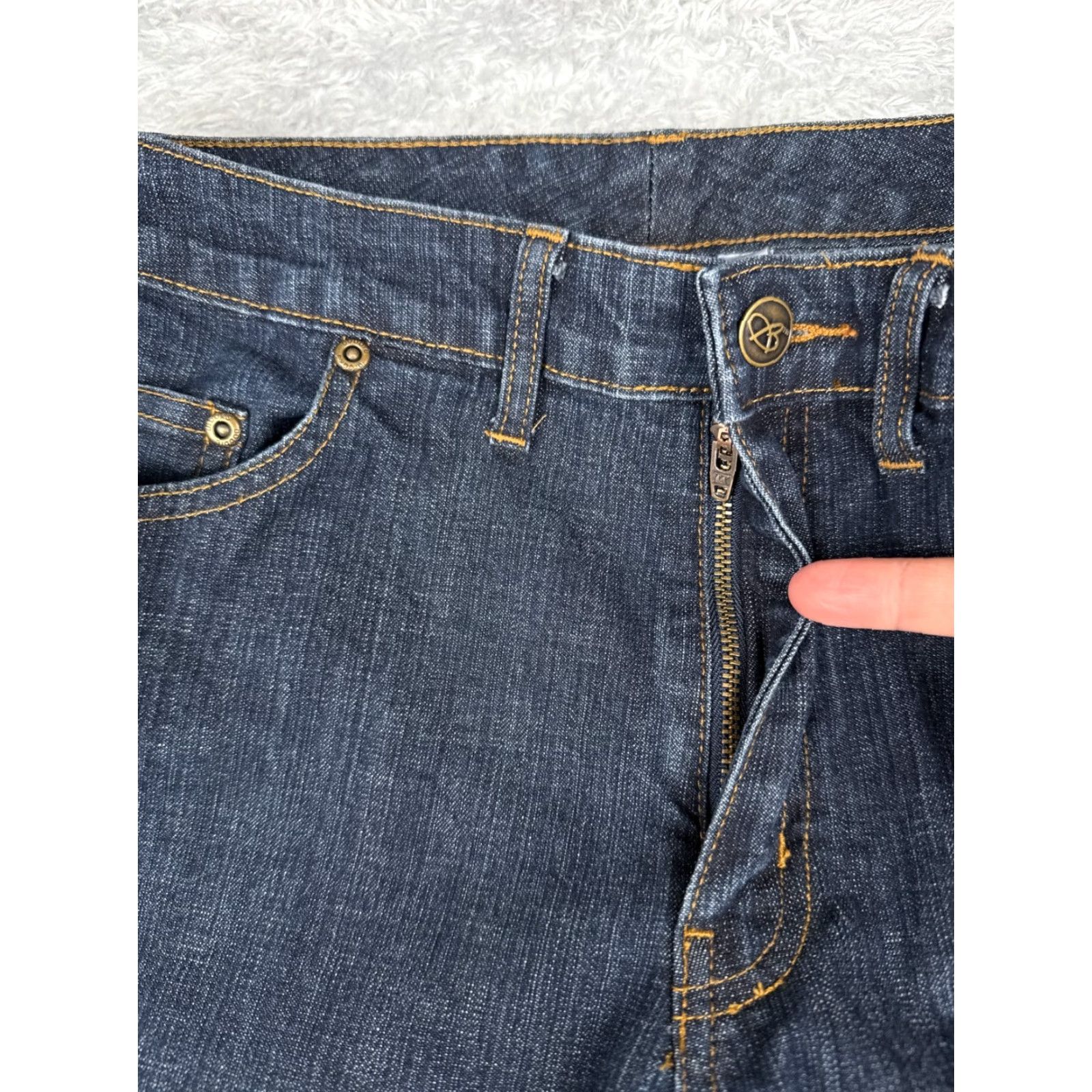 Vintage Bobbie Brooks Jeans Women 14 Blue Denim Bootcut Mid Rise Cotton Blend 33x31 Distressed Zip 5-Pocket Womens Size 36" / US 14 / IT 50 - 5 Thumbnail